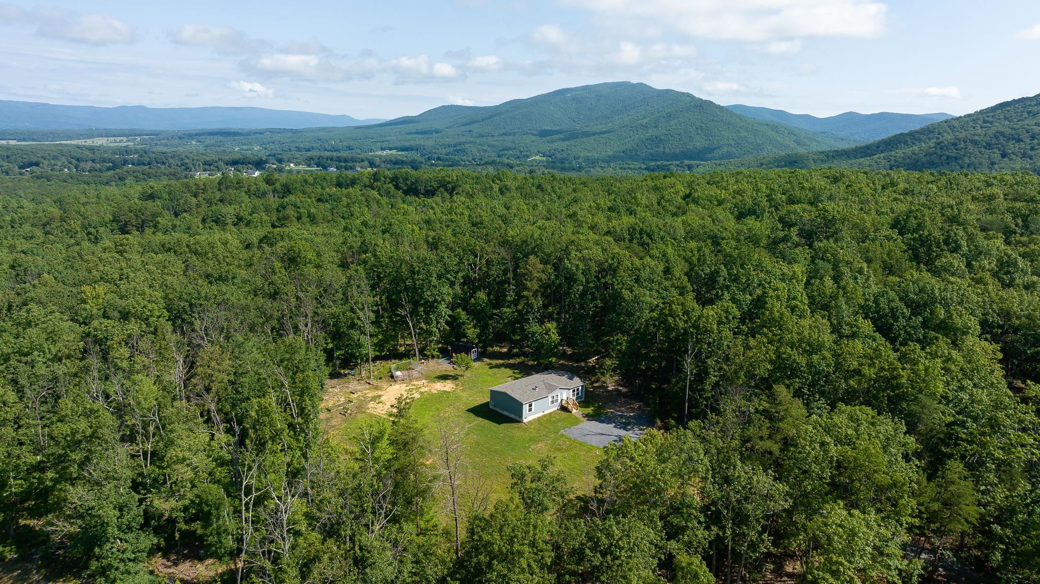 3907 MULE SKINNER LN, ELKTON, Virginia 22827, 3 Bedrooms Bedrooms, ,2 BathroomsBathrooms,Residential,3907 MULE SKINNER LN,675899 MLS # 675899