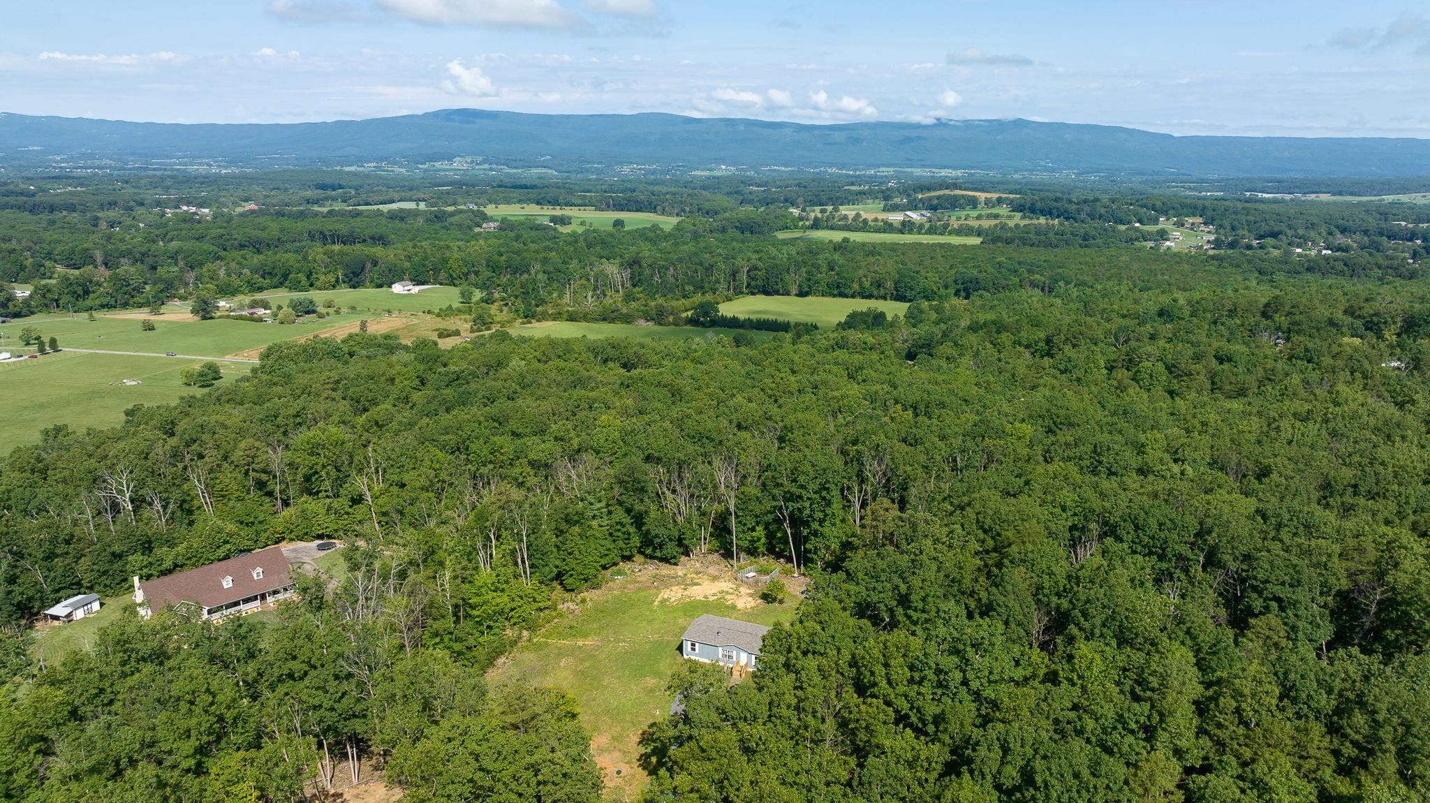 3907 MULE SKINNER LN, ELKTON, Virginia 22827, 3 Bedrooms Bedrooms, ,2 BathroomsBathrooms,Residential,3907 MULE SKINNER LN,675899 MLS # 675899