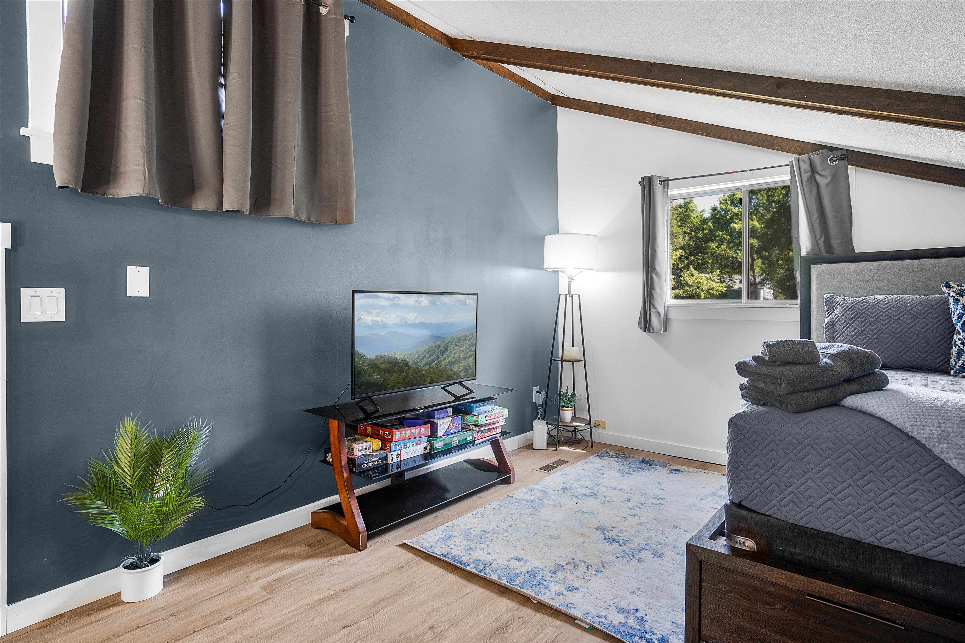 232 POWELL PL, MCGAHEYSVILLE, Virginia 22840, 3 Bedrooms Bedrooms, ,3 BathroomsBathrooms,Residential,232 POWELL PL,675900 MLS # 675900