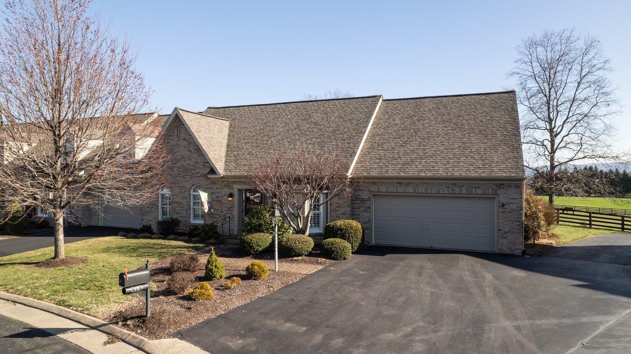 15 CHOWNING CIR, WAYNESBORO, Virginia 22980, 3 Bedrooms Bedrooms, ,3 BathroomsBathrooms,Residential,15 CHOWNING CIR,675901 MLS # 675901