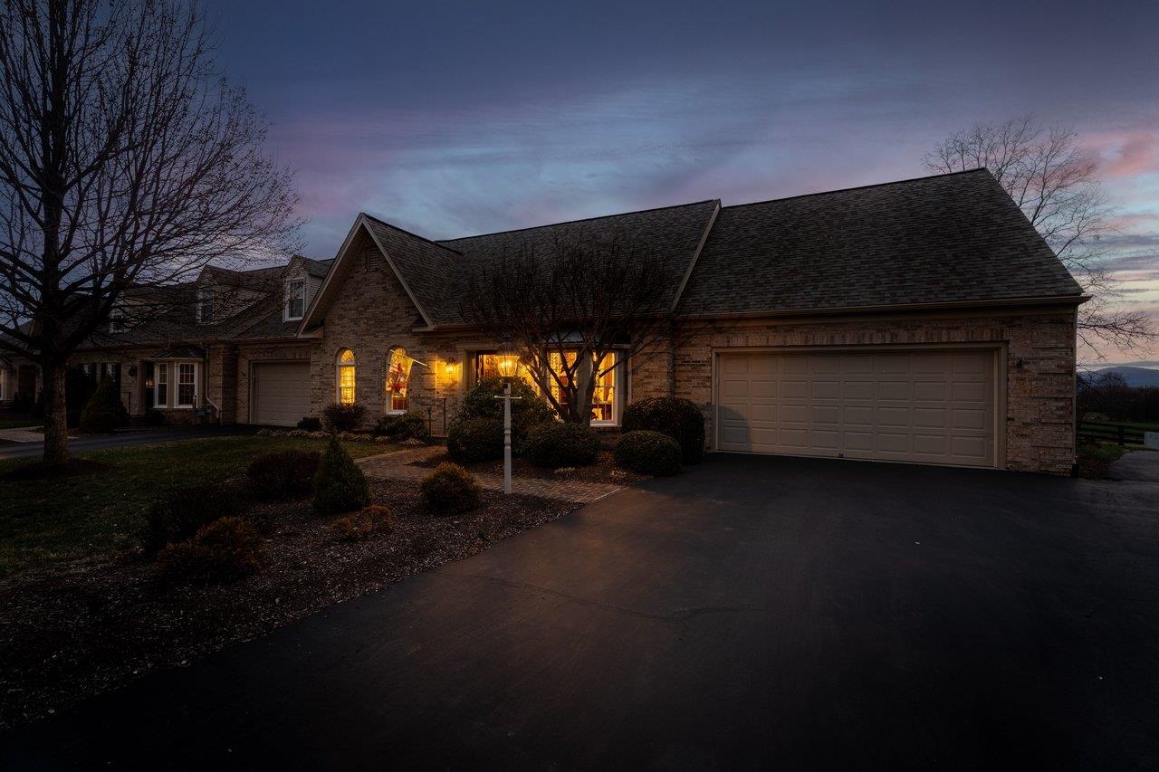 15 CHOWNING CIR, WAYNESBORO, Virginia 22980, 3 Bedrooms Bedrooms, ,3 BathroomsBathrooms,Residential,15 CHOWNING CIR,675901 MLS # 675901