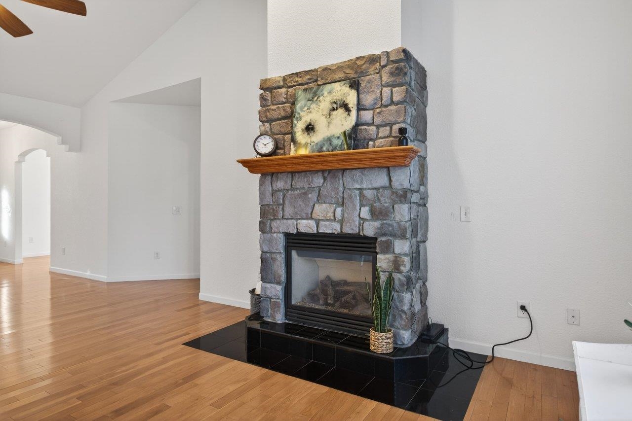 320 JOYCE DR, BRIDGEWATER, Virginia 22812, 3 Bedrooms Bedrooms, ,2 BathroomsBathrooms,Residential,Raish Estate,320 JOYCE DR,675902 MLS # 675902