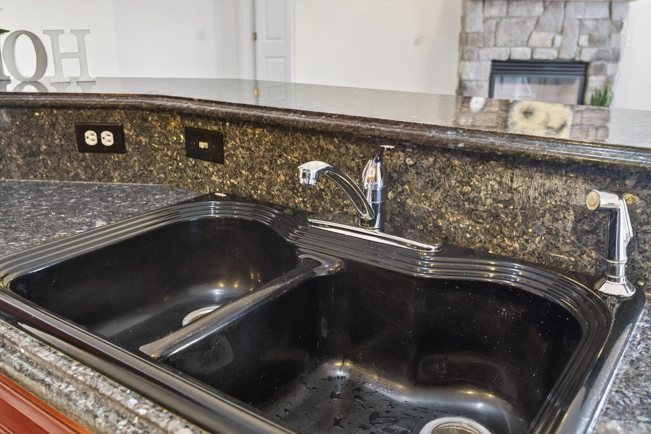 320 JOYCE DR, BRIDGEWATER, Virginia 22812, 3 Bedrooms Bedrooms, ,2 BathroomsBathrooms,Residential,Raish Estate,320 JOYCE DR,675902 MLS # 675902