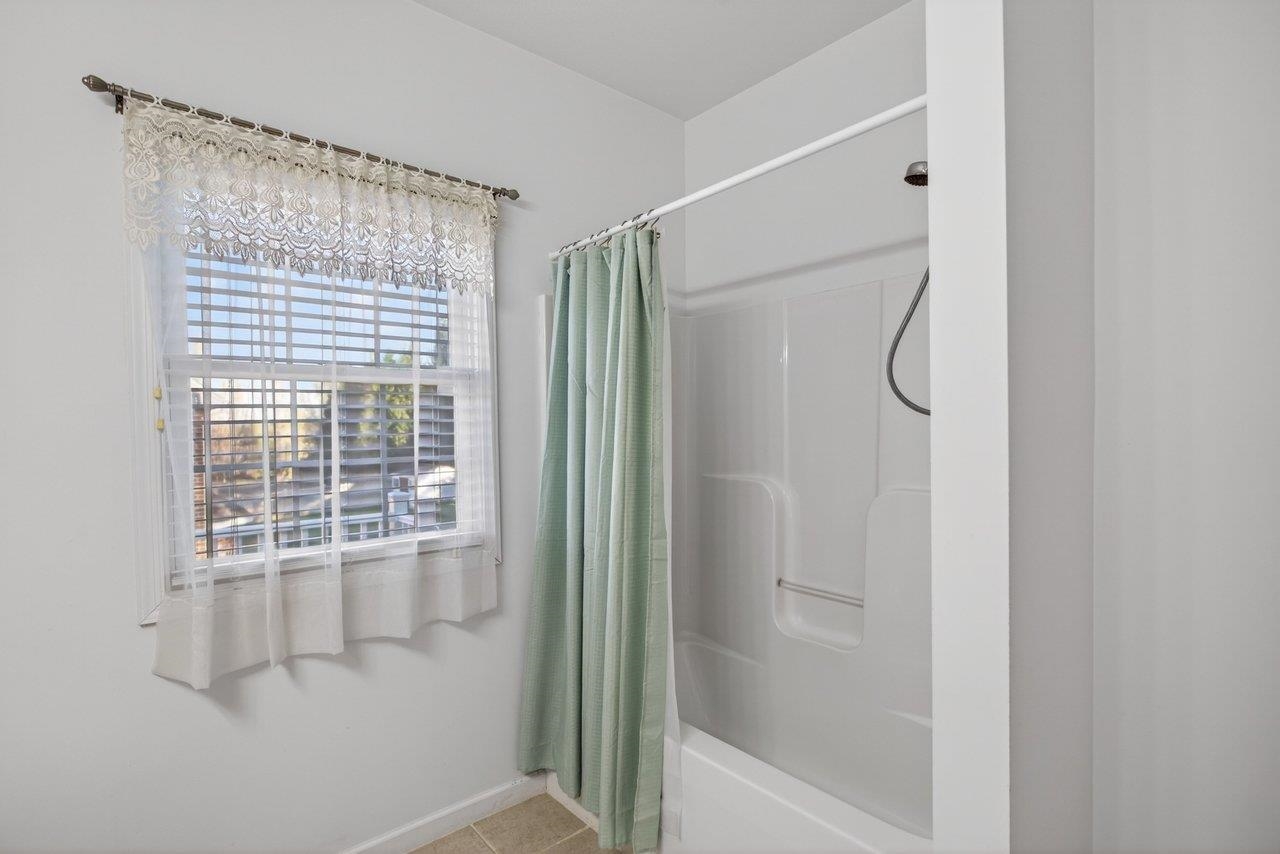 320 JOYCE DR, BRIDGEWATER, Virginia 22812, 3 Bedrooms Bedrooms, ,2 BathroomsBathrooms,Residential,Raish Estate,320 JOYCE DR,675902 MLS # 675902