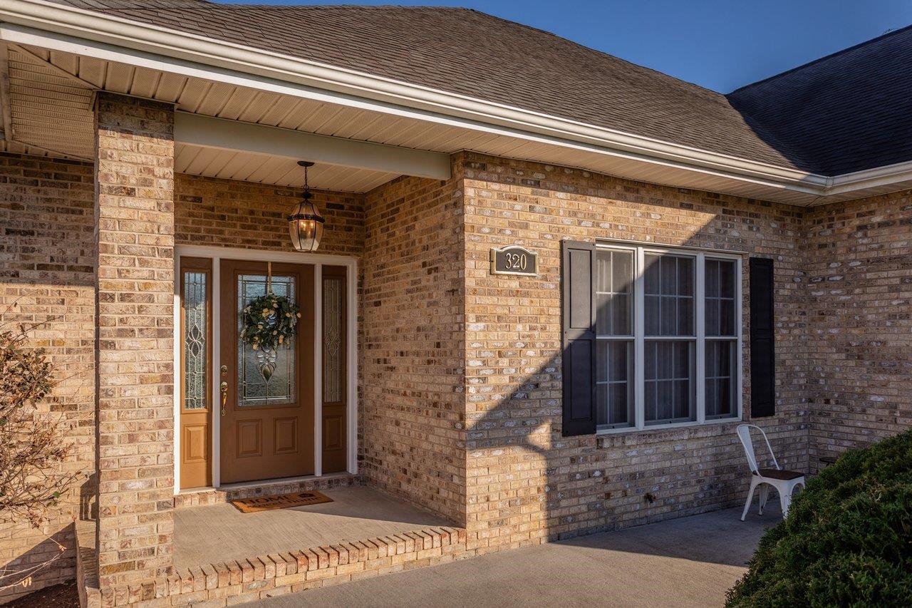 320 JOYCE DR, BRIDGEWATER, Virginia 22812, 3 Bedrooms Bedrooms, ,2 BathroomsBathrooms,Residential,Raish Estate,320 JOYCE DR,675902 MLS # 675902