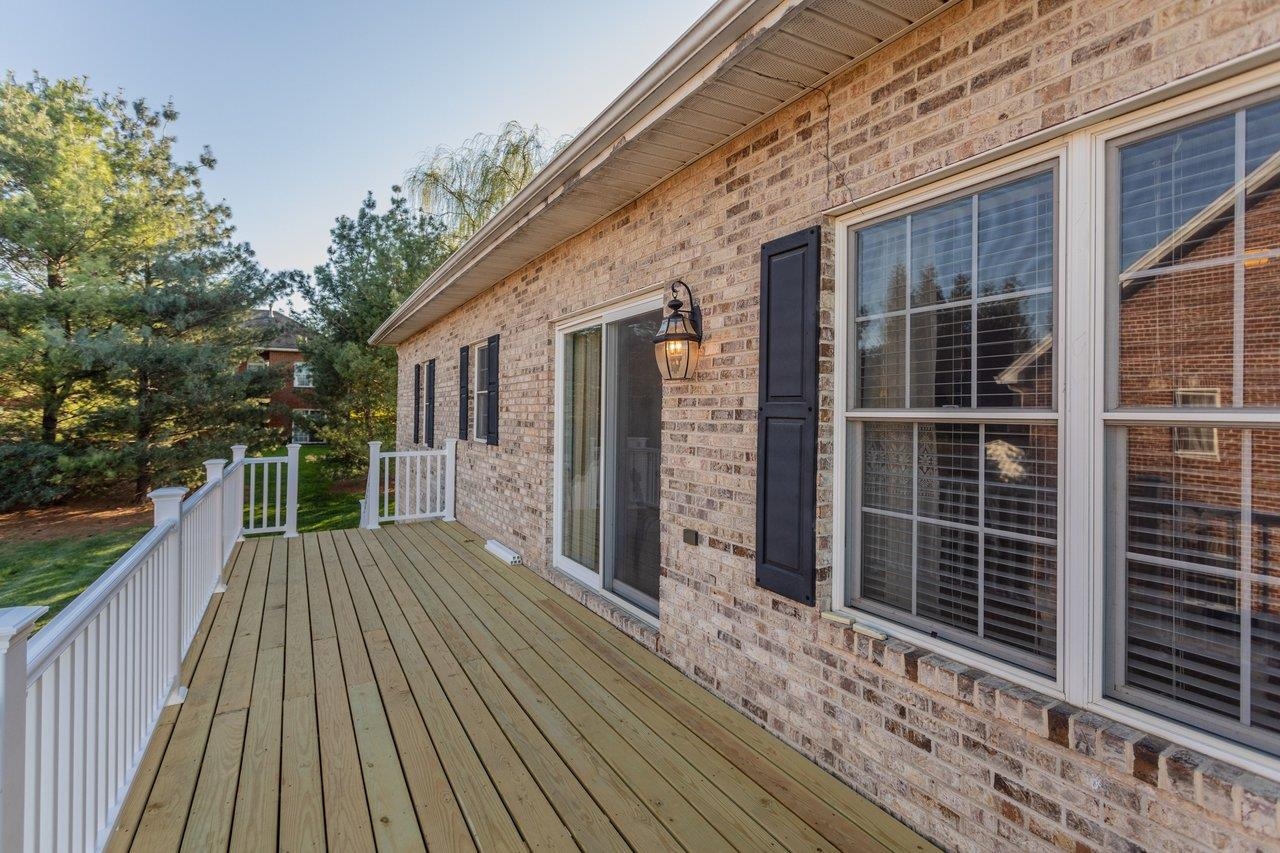 320 JOYCE DR, BRIDGEWATER, Virginia 22812, 3 Bedrooms Bedrooms, ,2 BathroomsBathrooms,Residential,Raish Estate,320 JOYCE DR,675902 MLS # 675902