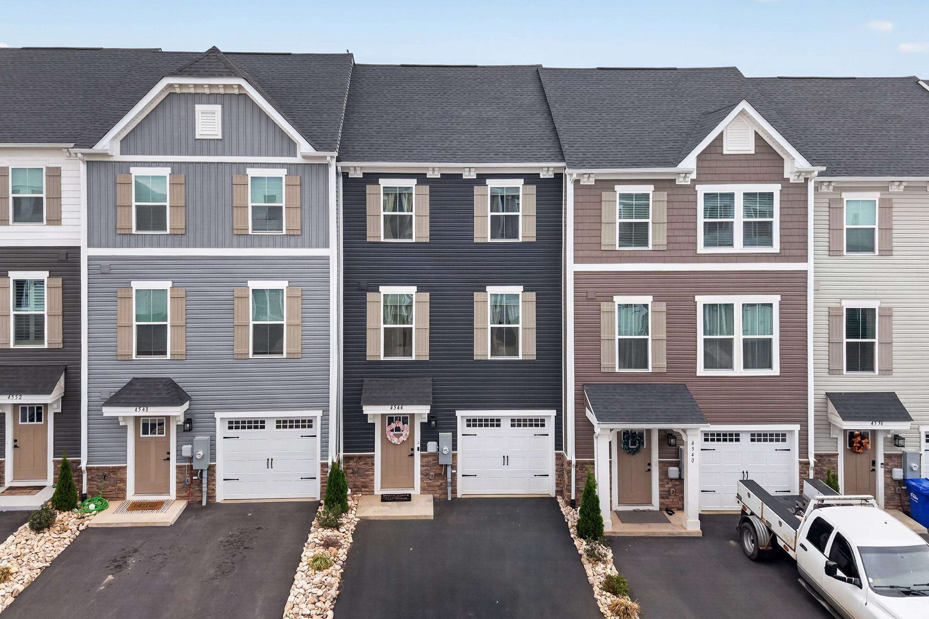 4544 DRYSDALE ST, ROCKINGHAM, Virginia 22801, 3 Bedrooms Bedrooms, ,2 BathroomsBathrooms,Residential,4544 DRYSDALE ST,675903 MLS # 675903