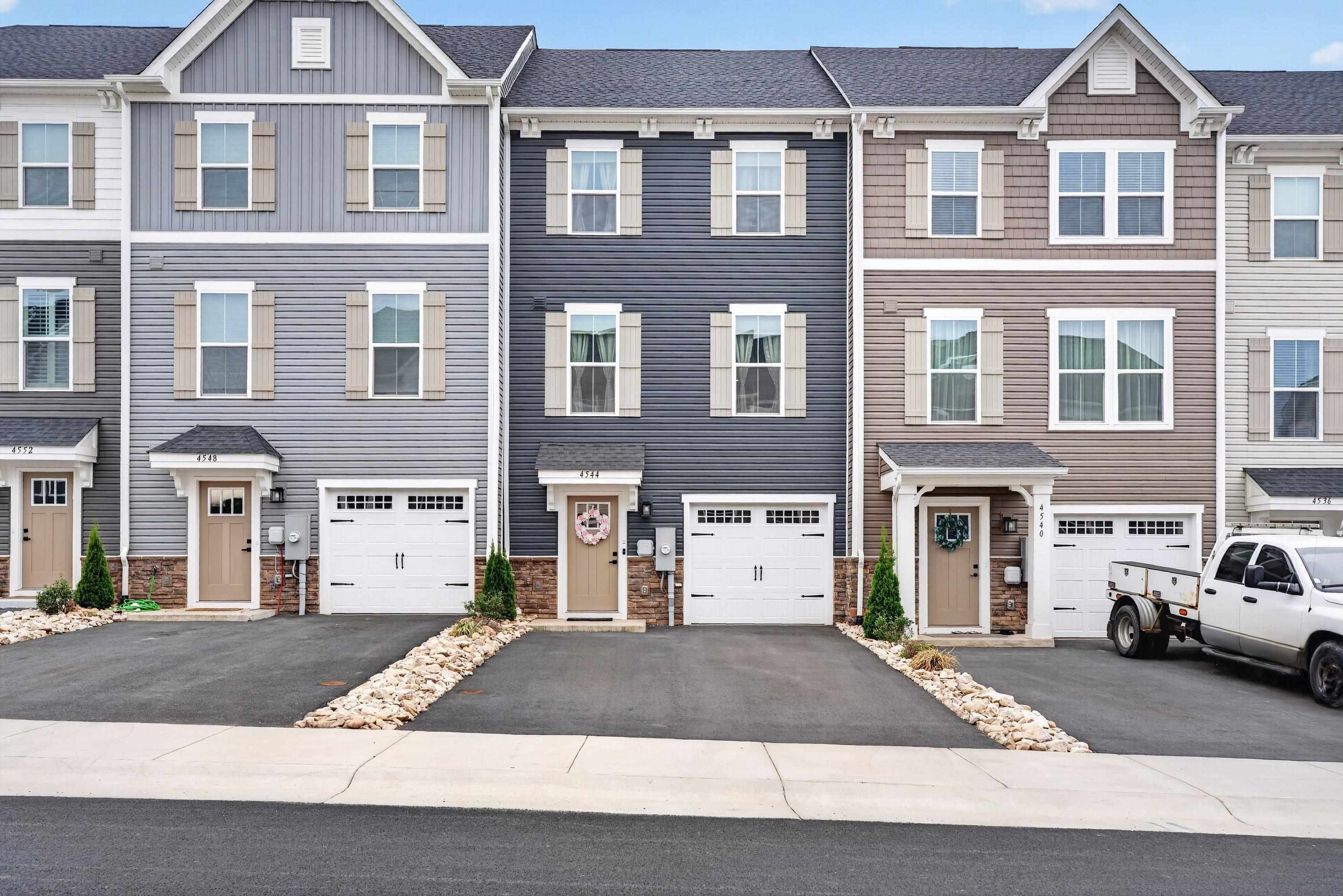 4544 DRYSDALE ST, ROCKINGHAM, Virginia 22801, 3 Bedrooms Bedrooms, ,2 BathroomsBathrooms,Residential,4544 DRYSDALE ST,675903 MLS # 675903