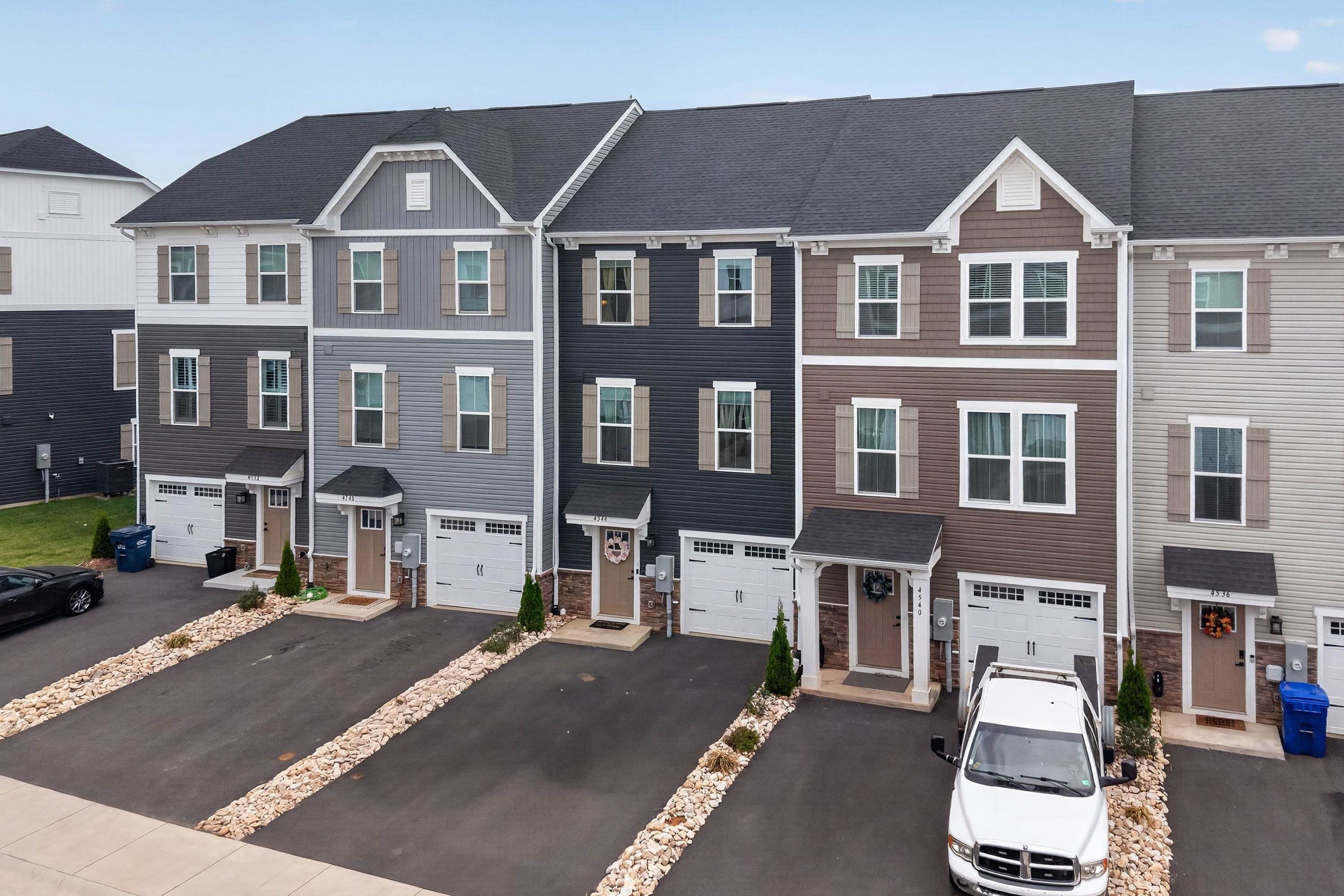 4544 DRYSDALE ST, ROCKINGHAM, Virginia 22801, 3 Bedrooms Bedrooms, ,2 BathroomsBathrooms,Residential,4544 DRYSDALE ST,675903 MLS # 675903