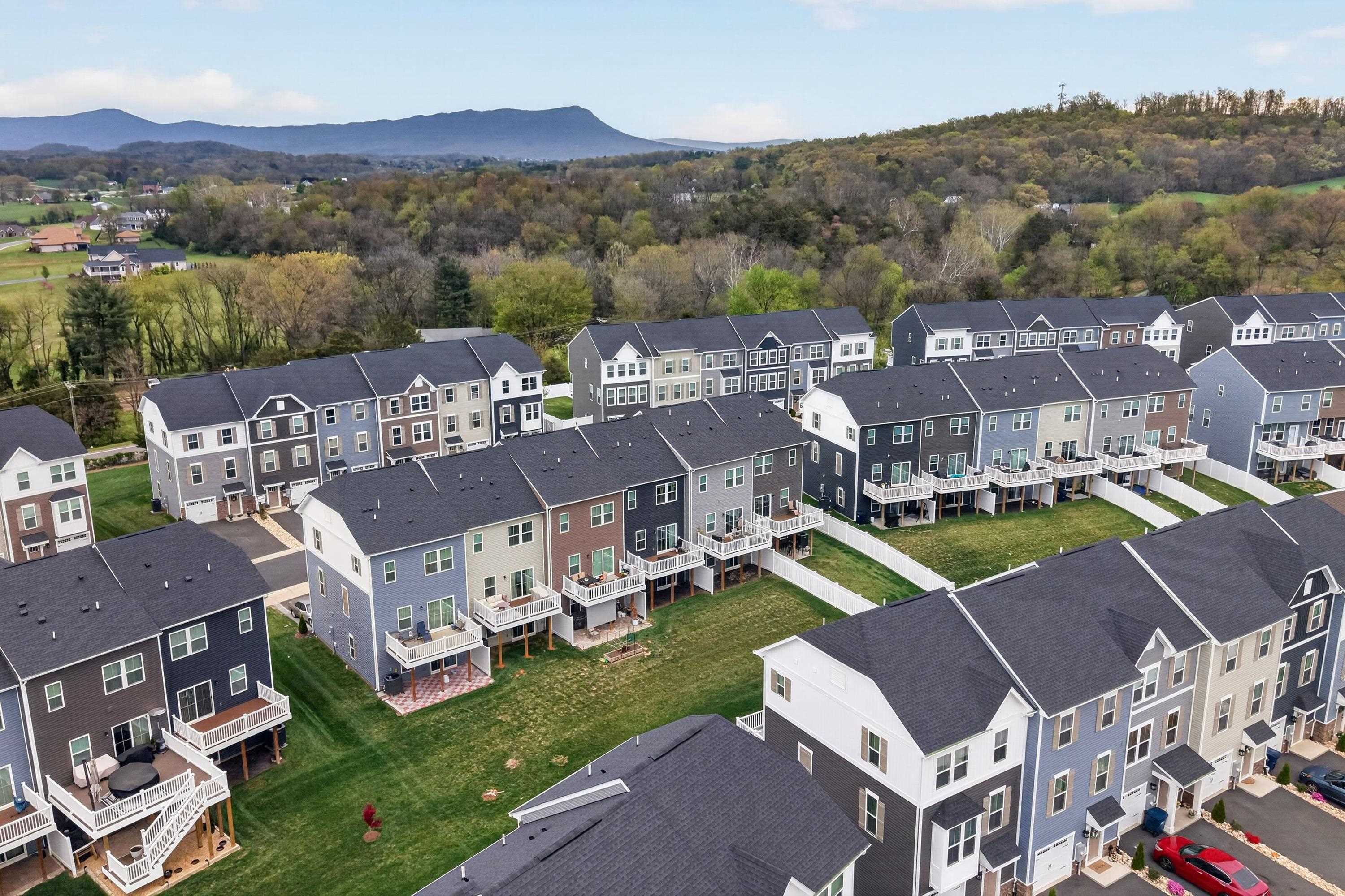 4544 DRYSDALE ST, ROCKINGHAM, Virginia 22801, 3 Bedrooms Bedrooms, ,2 BathroomsBathrooms,Residential,4544 DRYSDALE ST,675903 MLS # 675903