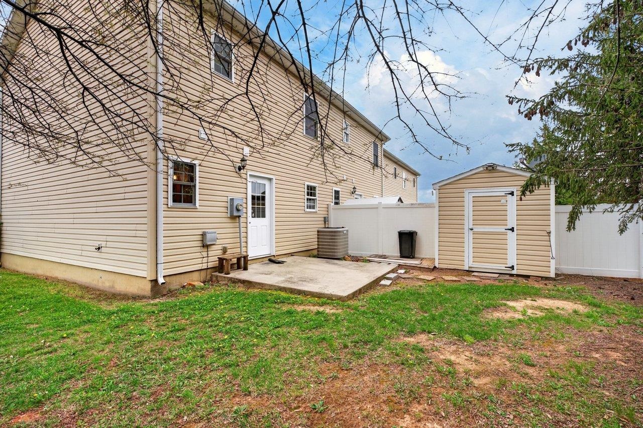 206 WILLOW OAKS DR, ELKTON, Virginia 22827, 3 Bedrooms Bedrooms, ,1 BathroomBathrooms,Residential,206 WILLOW OAKS DR,675905 MLS # 675905