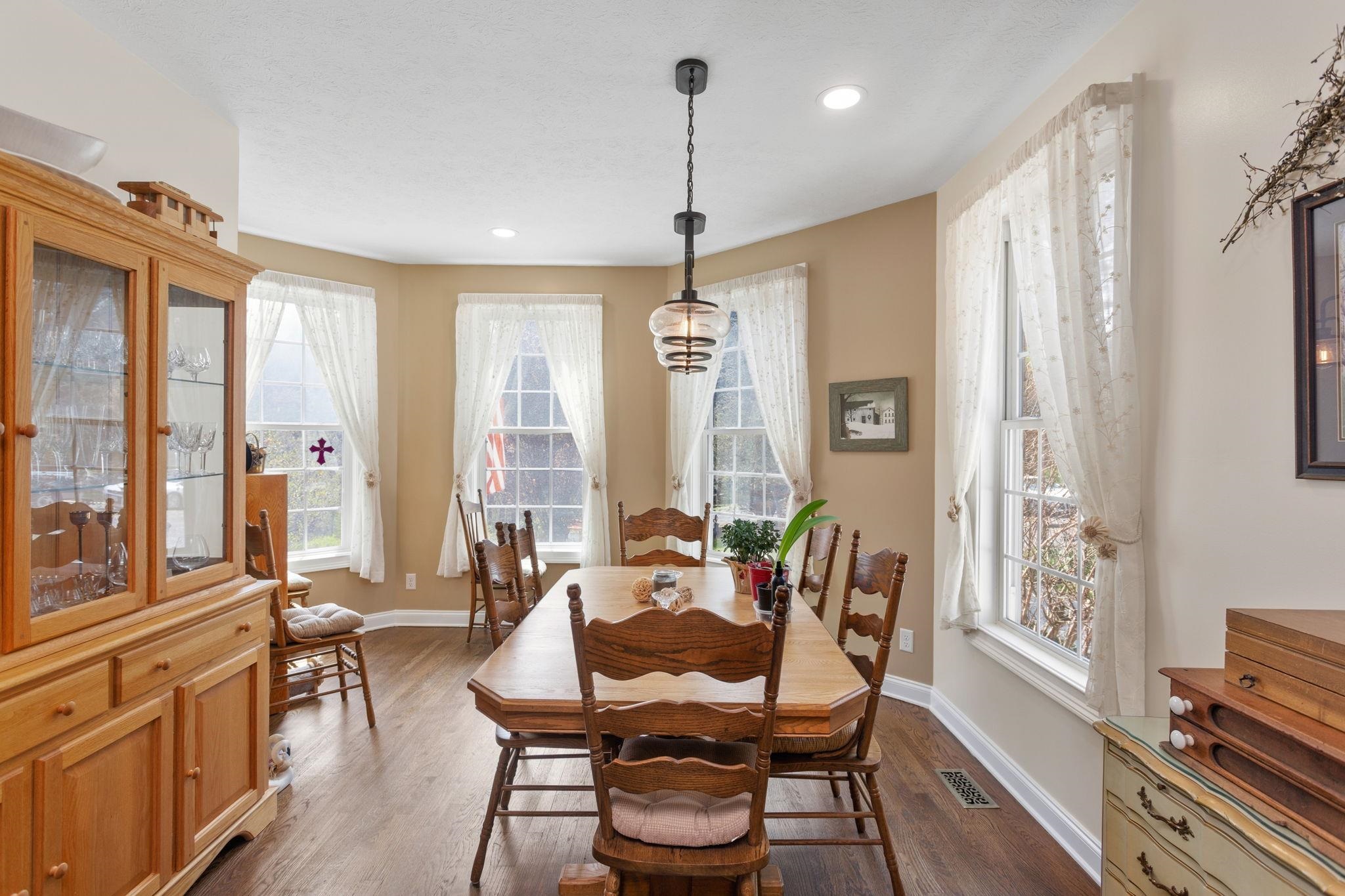 131 RURAL DR, MOUNT SOLON, Virginia 22843, 4 Bedrooms Bedrooms, ,3 BathroomsBathrooms,Residential,131 RURAL DR,675906 MLS # 675906