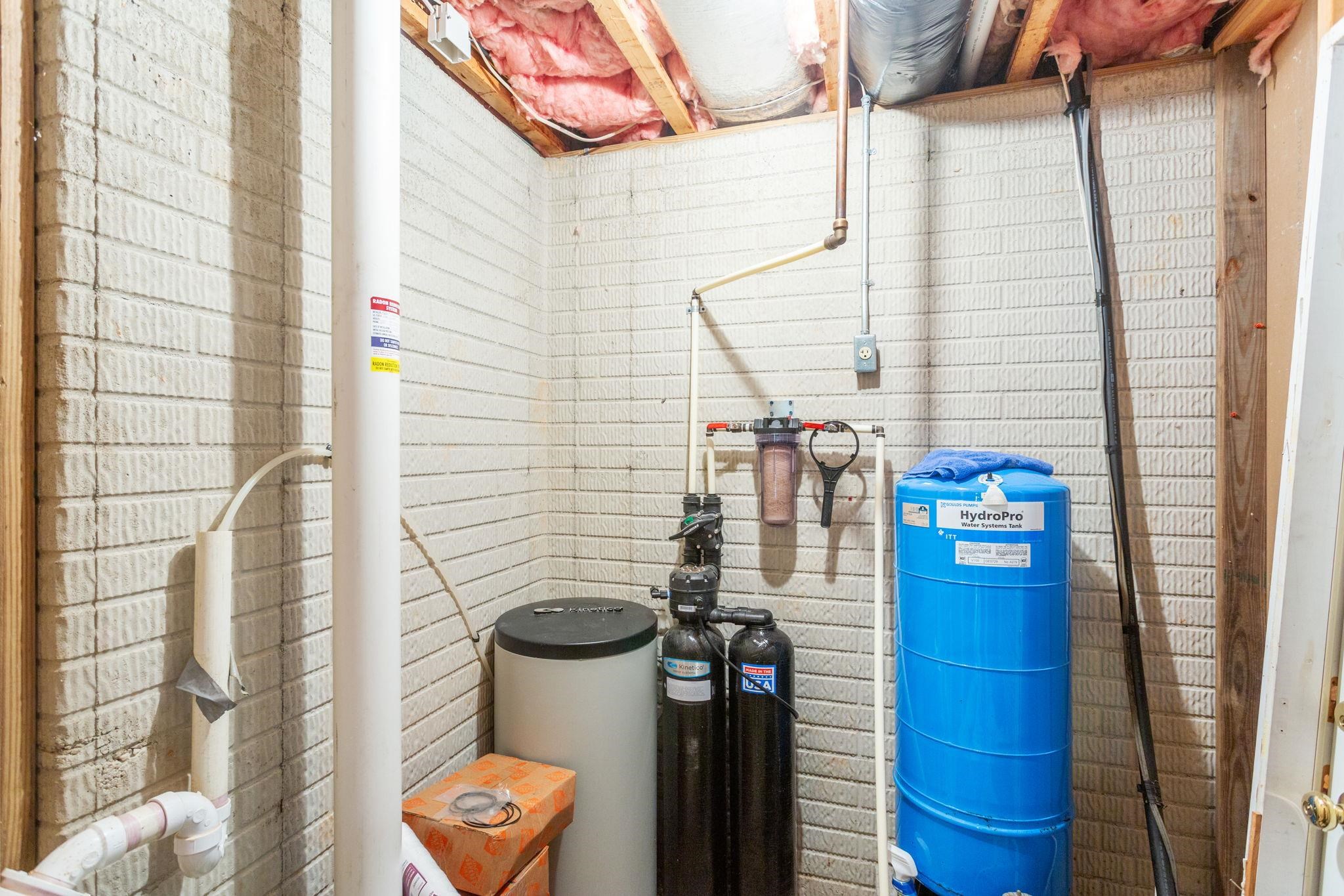 131 RURAL DR, MOUNT SOLON, Virginia 22843, 4 Bedrooms Bedrooms, ,3 BathroomsBathrooms,Residential,131 RURAL DR,675906 MLS # 675906