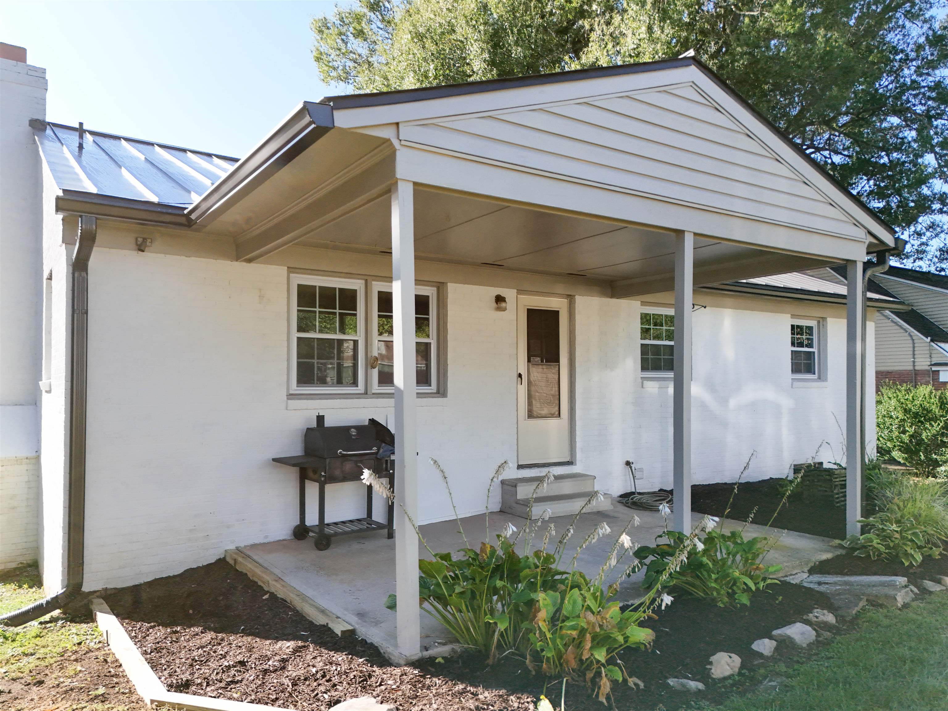 829 JEFFERSON AVE, WAYNESBORO, Virginia 22980, 3 Bedrooms Bedrooms, ,1 BathroomBathrooms,Residential,829 JEFFERSON AVE,675907 MLS # 675907