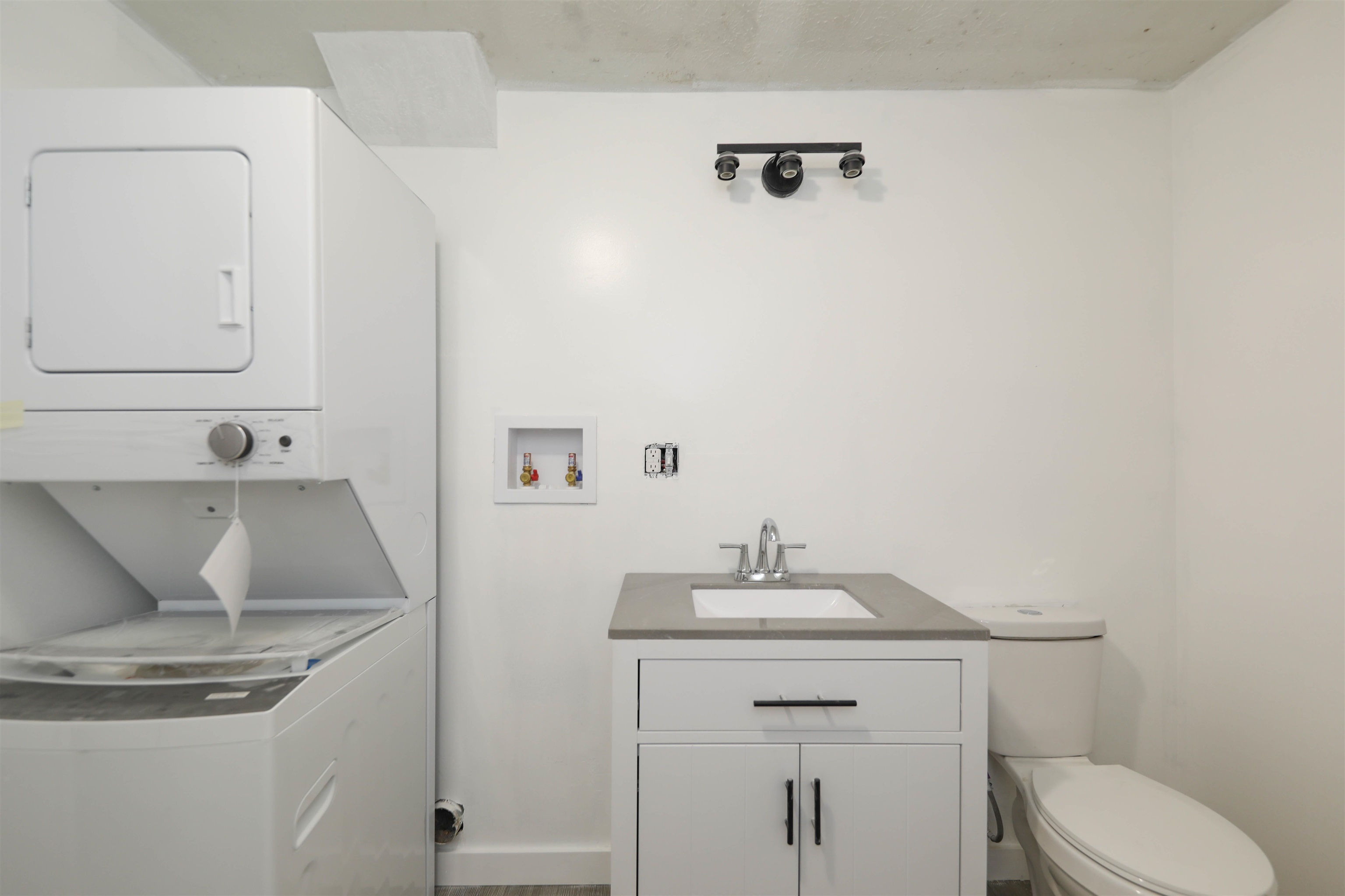 829 JEFFERSON AVE, WAYNESBORO, Virginia 22980, 3 Bedrooms Bedrooms, ,1 BathroomBathrooms,Residential,829 JEFFERSON AVE,675907 MLS # 675907