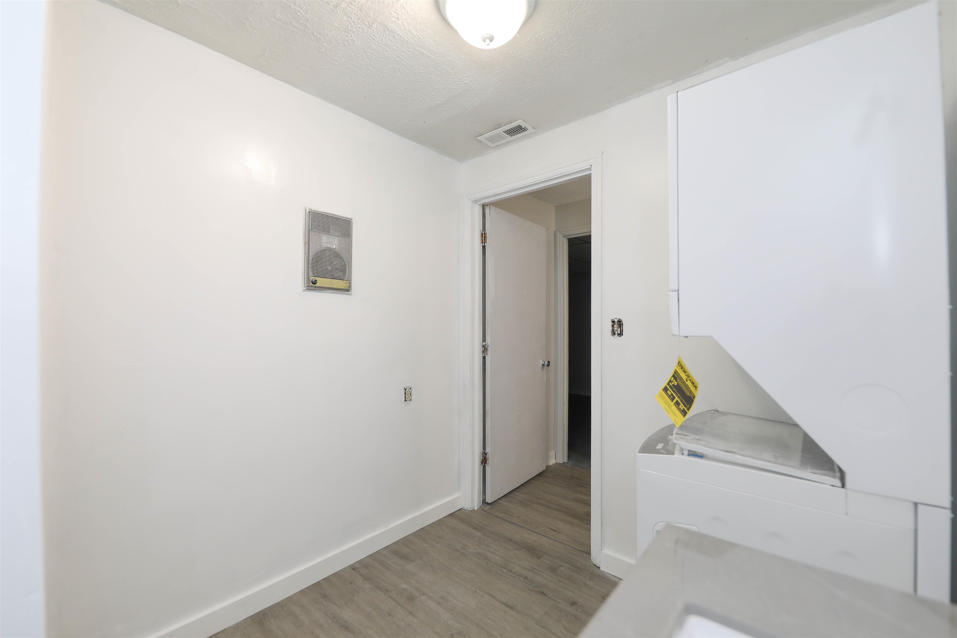 829 JEFFERSON AVE, WAYNESBORO, Virginia 22980, 3 Bedrooms Bedrooms, ,1 BathroomBathrooms,Residential,829 JEFFERSON AVE,675907 MLS # 675907