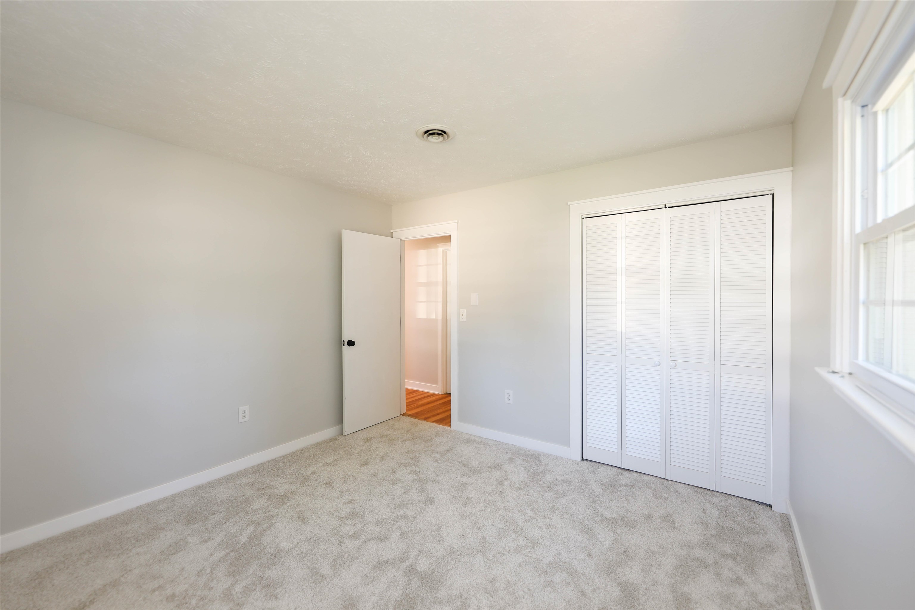 829 JEFFERSON AVE, WAYNESBORO, Virginia 22980, 3 Bedrooms Bedrooms, ,1 BathroomBathrooms,Residential,829 JEFFERSON AVE,675907 MLS # 675907