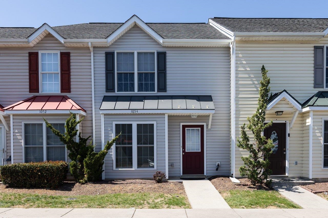 1054 ALEXANDER HAMILTON LN, HARRISONBURG, Virginia 22802, 3 Bedrooms Bedrooms, ,2 BathroomsBathrooms,Residential,1054 ALEXANDER HAMILTON LN,675908 MLS # 675908