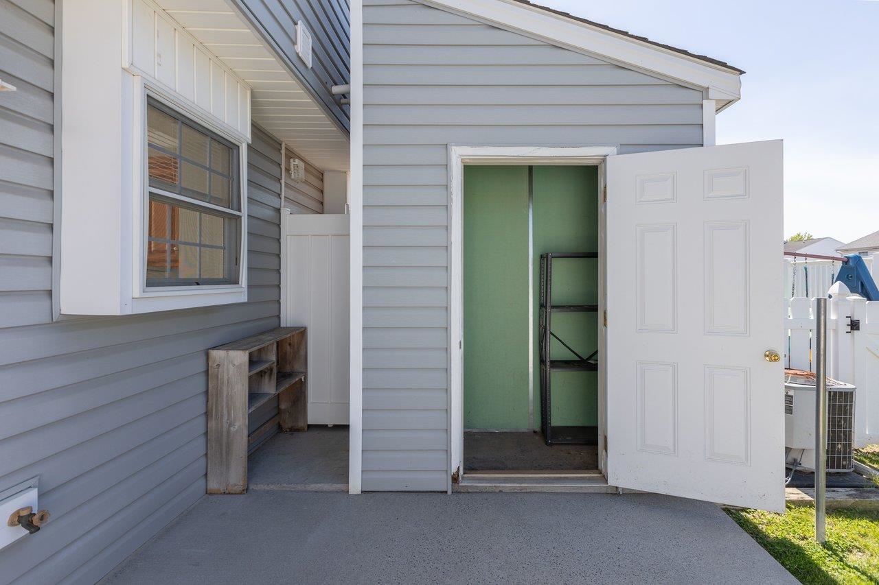 1054 ALEXANDER HAMILTON LN, HARRISONBURG, Virginia 22802, 3 Bedrooms Bedrooms, ,2 BathroomsBathrooms,Residential,1054 ALEXANDER HAMILTON LN,675908 MLS # 675908