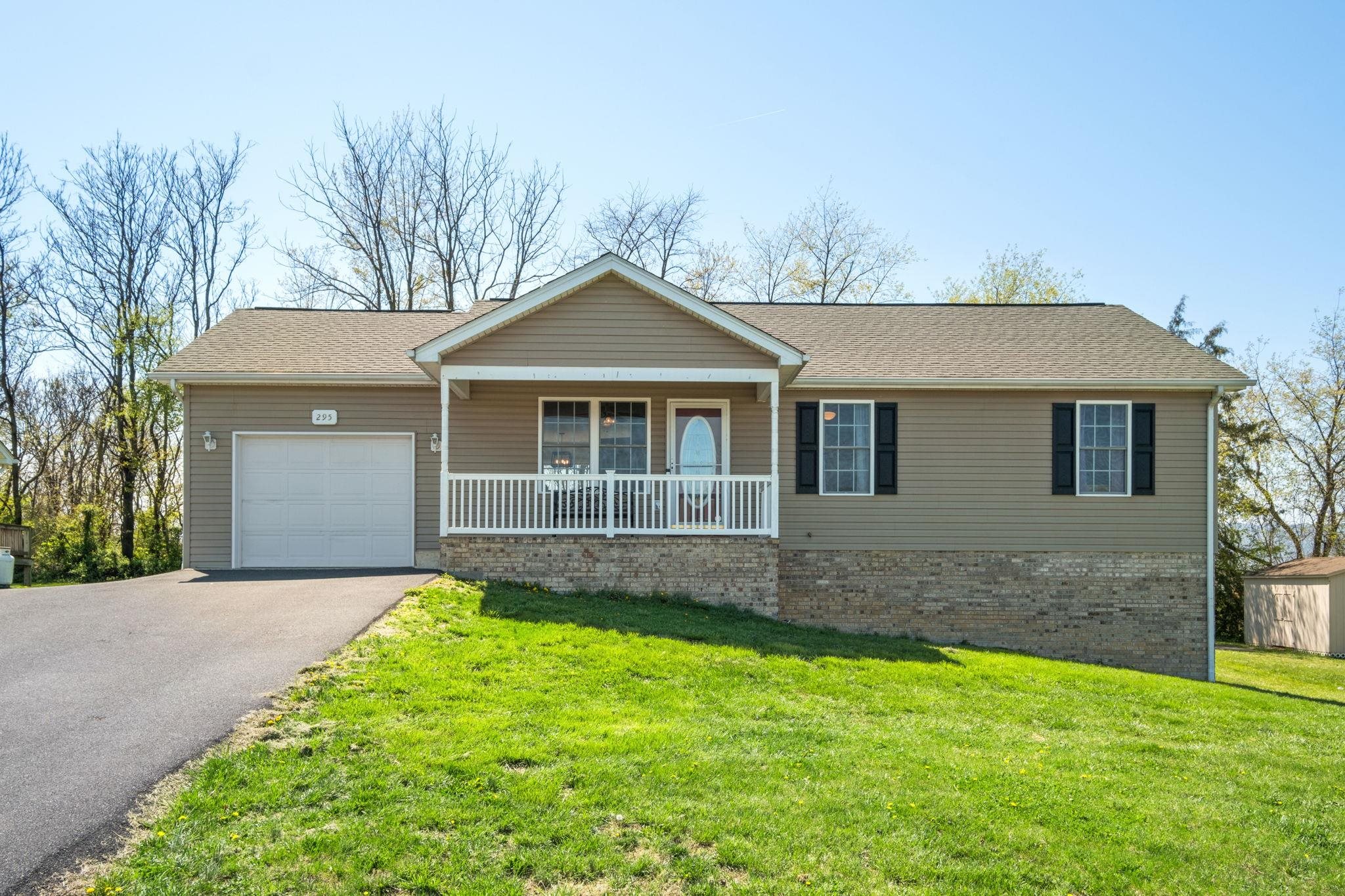 295 TANAGER LN, ELKTON, Virginia 22827, 4 Bedrooms Bedrooms, ,2 BathroomsBathrooms,Residential,295 TANAGER LN,675912 MLS # 675912