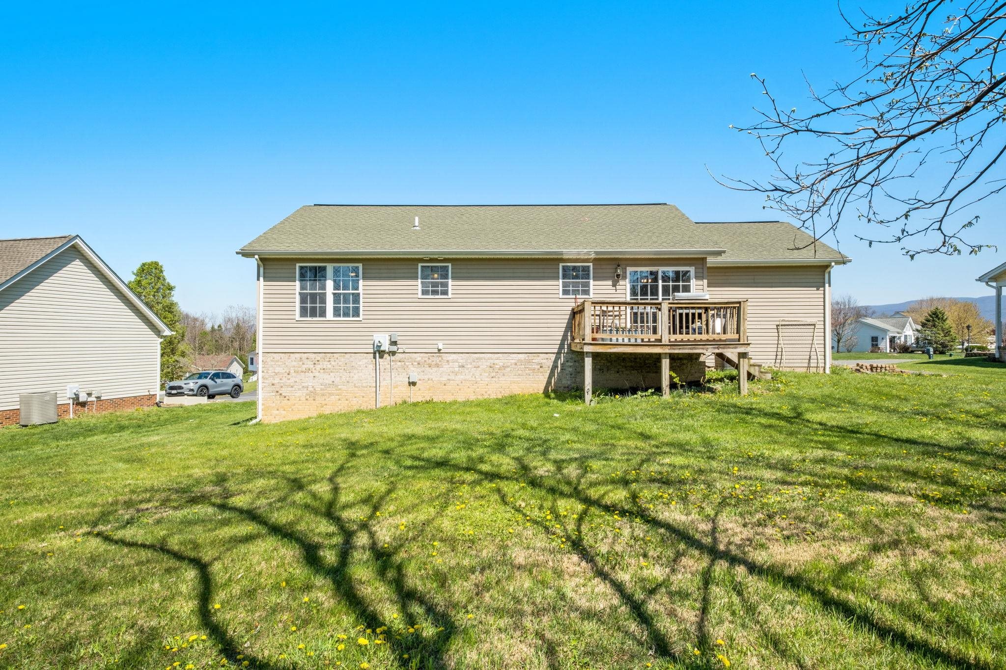 295 TANAGER LN, ELKTON, Virginia 22827, 4 Bedrooms Bedrooms, ,2 BathroomsBathrooms,Residential,295 TANAGER LN,675912 MLS # 675912