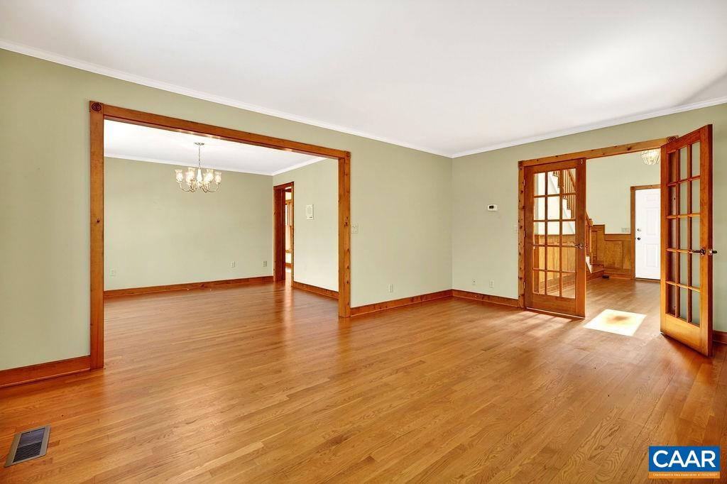 472 HORSESHOE MOUNTAIN RD, ROSELAND, Virginia 22967, 4 Bedrooms Bedrooms, ,4 BathroomsBathrooms,Residential,472 HORSESHOE MOUNTAIN RD,675913 MLS # 675913