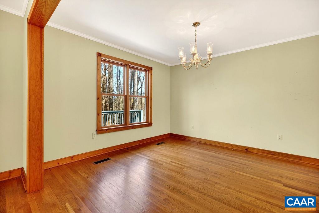 472 HORSESHOE MOUNTAIN RD, ROSELAND, Virginia 22967, 4 Bedrooms Bedrooms, ,4 BathroomsBathrooms,Residential,472 HORSESHOE MOUNTAIN RD,675913 MLS # 675913