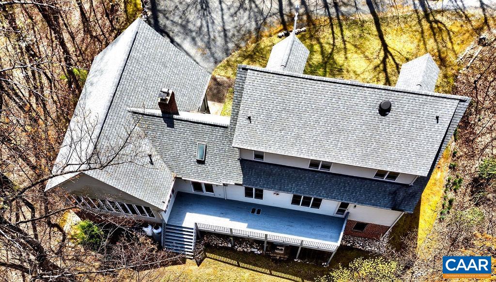 472 HORSESHOE MOUNTAIN RD, ROSELAND, Virginia 22967, 4 Bedrooms Bedrooms, ,4 BathroomsBathrooms,Residential,472 HORSESHOE MOUNTAIN RD,675913 MLS # 675913