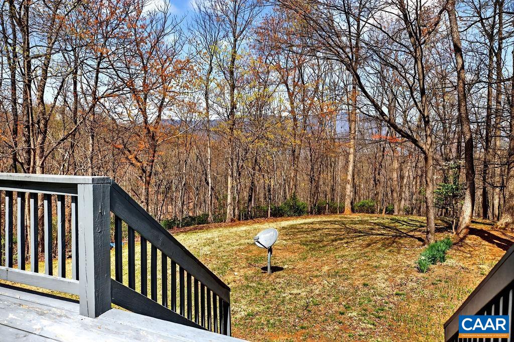 472 HORSESHOE MOUNTAIN RD, ROSELAND, Virginia 22967, 4 Bedrooms Bedrooms, ,4 BathroomsBathrooms,Residential,472 HORSESHOE MOUNTAIN RD,675913 MLS # 675913