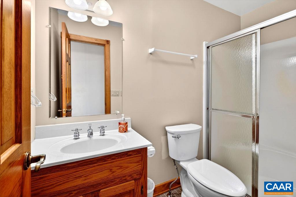 472 HORSESHOE MOUNTAIN RD, ROSELAND, Virginia 22967, 4 Bedrooms Bedrooms, ,4 BathroomsBathrooms,Residential,472 HORSESHOE MOUNTAIN RD,675913 MLS # 675913