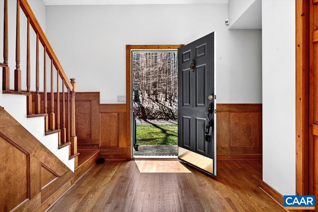 472 HORSESHOE MOUNTAIN RD, ROSELAND, Virginia 22967, 4 Bedrooms Bedrooms, ,4 BathroomsBathrooms,Residential,472 HORSESHOE MOUNTAIN RD,675913 MLS # 675913