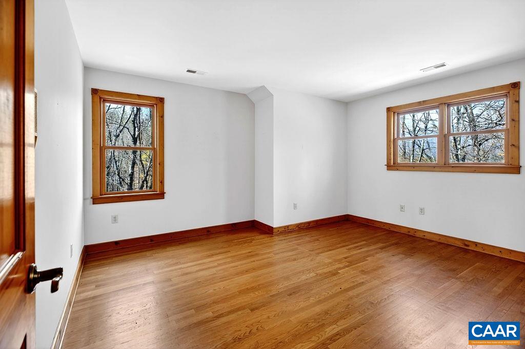 472 HORSESHOE MOUNTAIN RD, ROSELAND, Virginia 22967, 4 Bedrooms Bedrooms, ,4 BathroomsBathrooms,Residential,472 HORSESHOE MOUNTAIN RD,675913 MLS # 675913