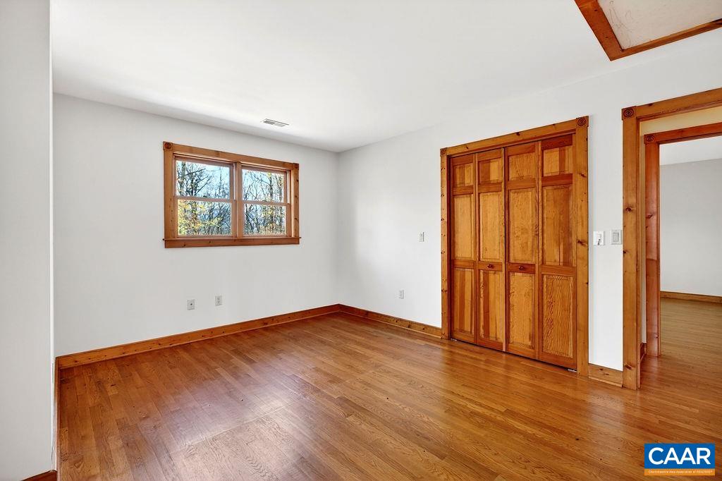 472 HORSESHOE MOUNTAIN RD, ROSELAND, Virginia 22967, 4 Bedrooms Bedrooms, ,4 BathroomsBathrooms,Residential,472 HORSESHOE MOUNTAIN RD,675913 MLS # 675913