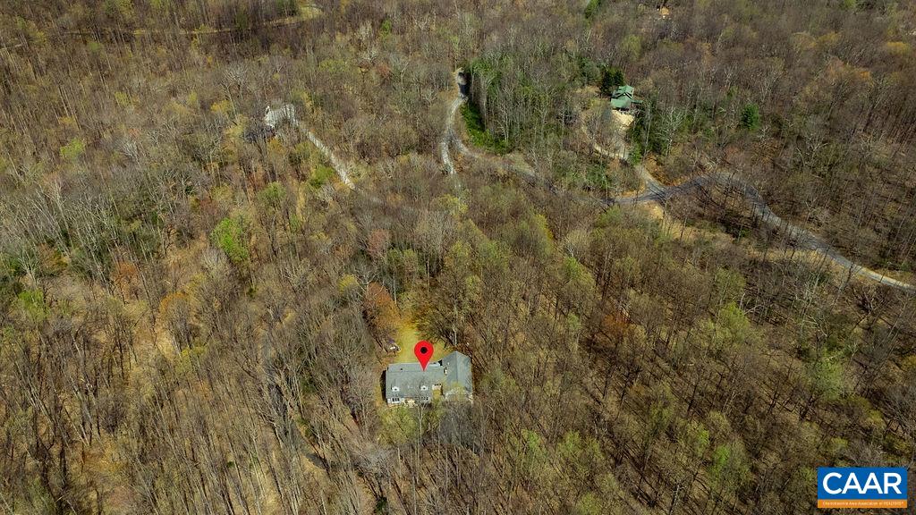 472 HORSESHOE MOUNTAIN RD, ROSELAND, Virginia 22967, 4 Bedrooms Bedrooms, ,4 BathroomsBathrooms,Residential,472 HORSESHOE MOUNTAIN RD,675913 MLS # 675913
