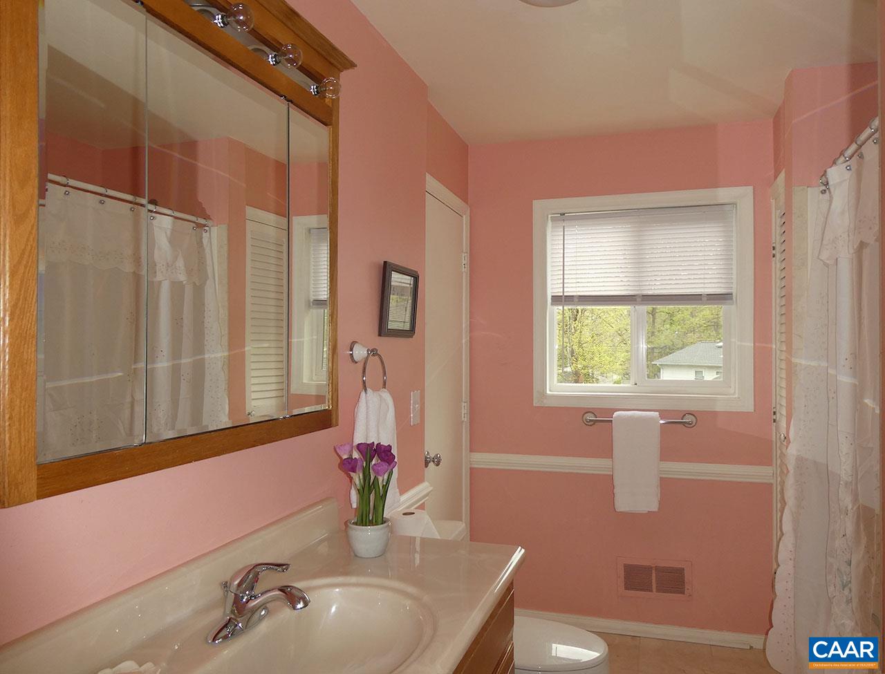 1600 TRAILRIDGE RD, CHARLOTTESVILLE, Virginia 22903, 3 Bedrooms Bedrooms, ,1 BathroomBathrooms,Residential,1600 TRAILRIDGE RD,675916 MLS # 675916