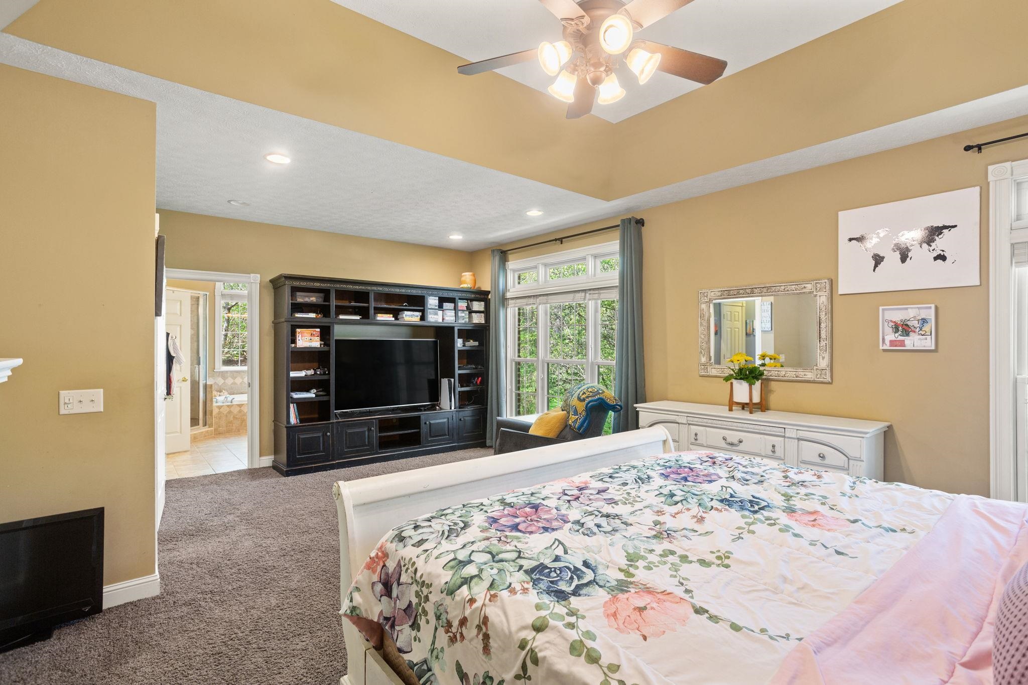 127 FAIRWAY DR, HARRISONBURG, Virginia 22802, 6 Bedrooms Bedrooms, ,4 BathroomsBathrooms,Residential,127 FAIRWAY DR,675918 MLS # 675918