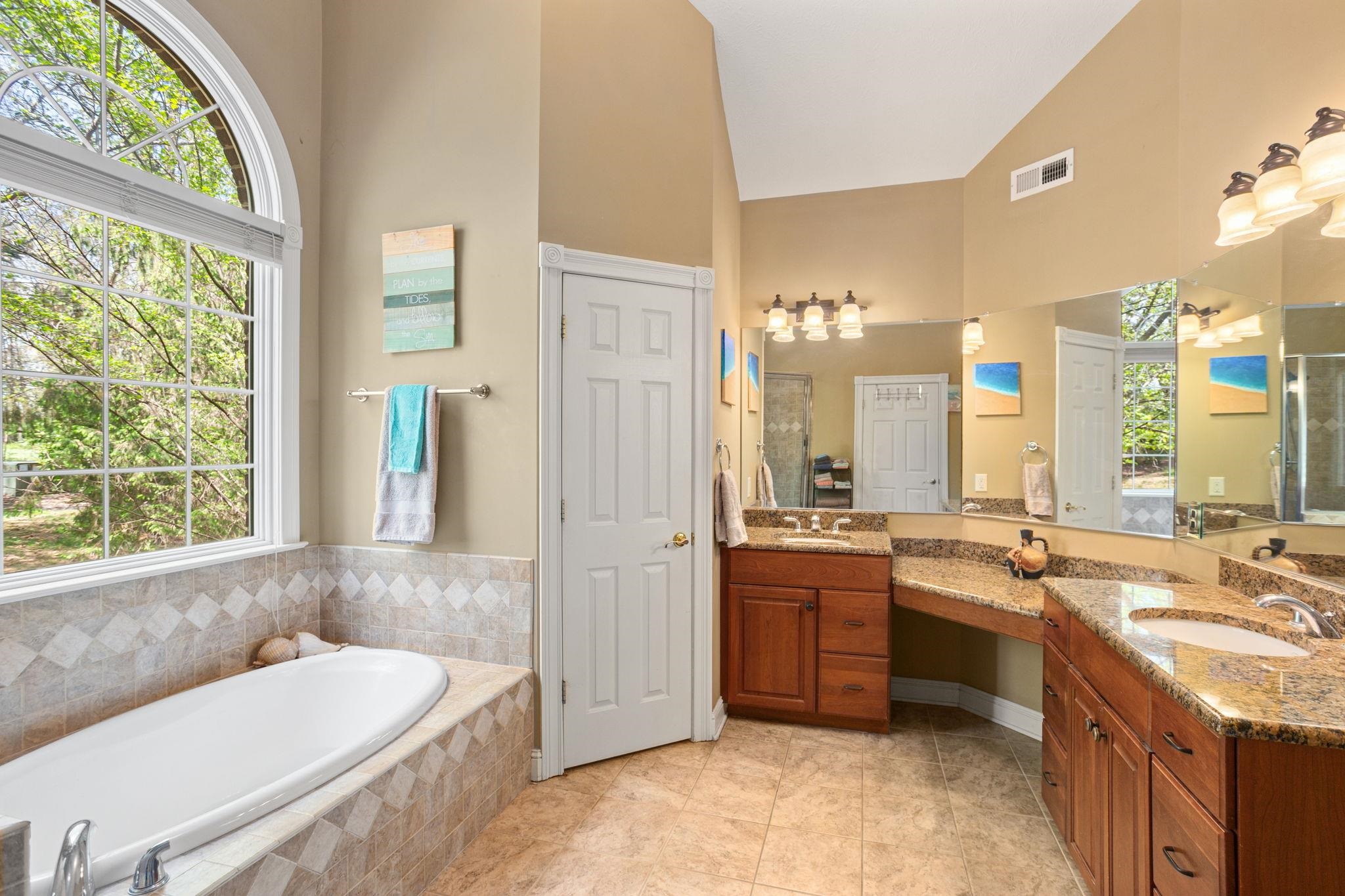 127 FAIRWAY DR, HARRISONBURG, Virginia 22802, 6 Bedrooms Bedrooms, ,4 BathroomsBathrooms,Residential,127 FAIRWAY DR,675918 MLS # 675918