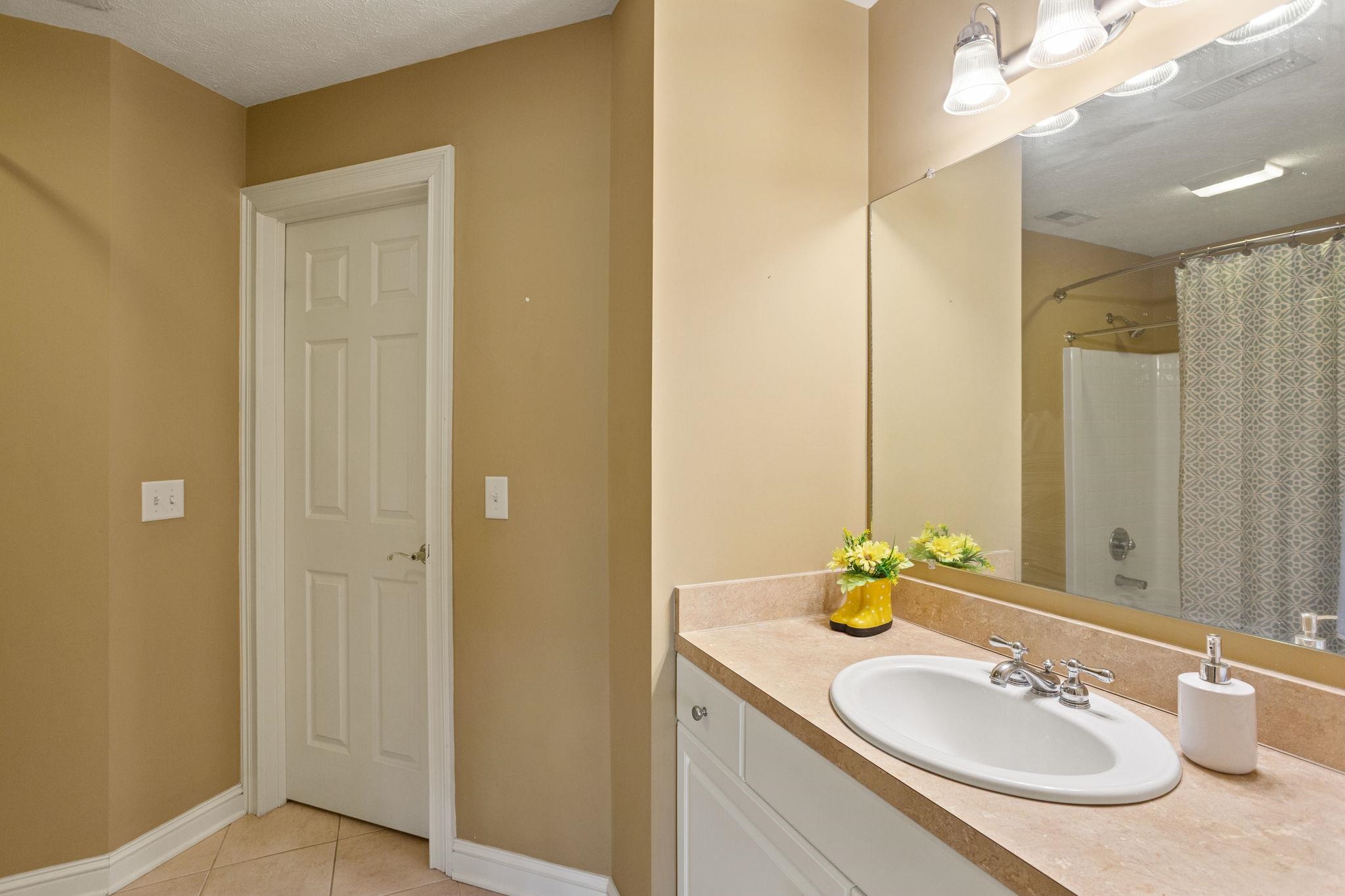 127 FAIRWAY DR, HARRISONBURG, Virginia 22802, 6 Bedrooms Bedrooms, ,4 BathroomsBathrooms,Residential,127 FAIRWAY DR,675918 MLS # 675918