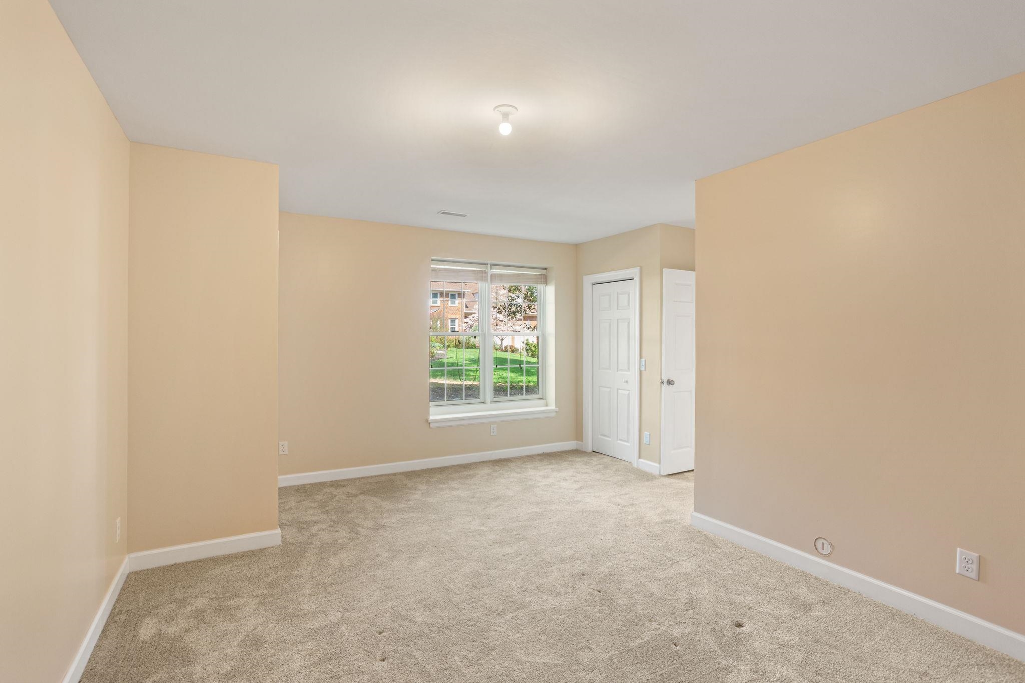 127 FAIRWAY DR, HARRISONBURG, Virginia 22802, 6 Bedrooms Bedrooms, ,4 BathroomsBathrooms,Residential,127 FAIRWAY DR,675918 MLS # 675918