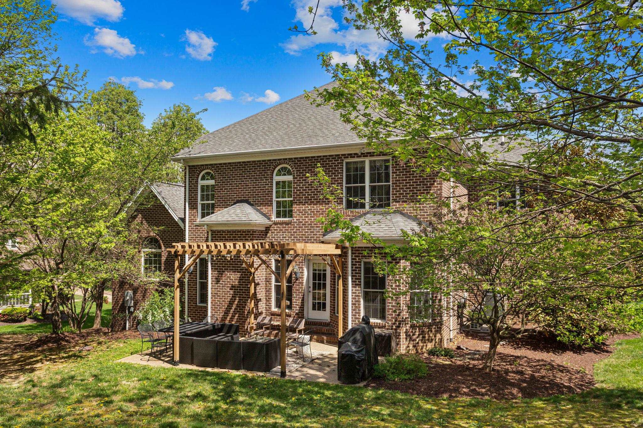 127 FAIRWAY DR, HARRISONBURG, Virginia 22802, 6 Bedrooms Bedrooms, ,4 BathroomsBathrooms,Residential,127 FAIRWAY DR,675918 MLS # 675918