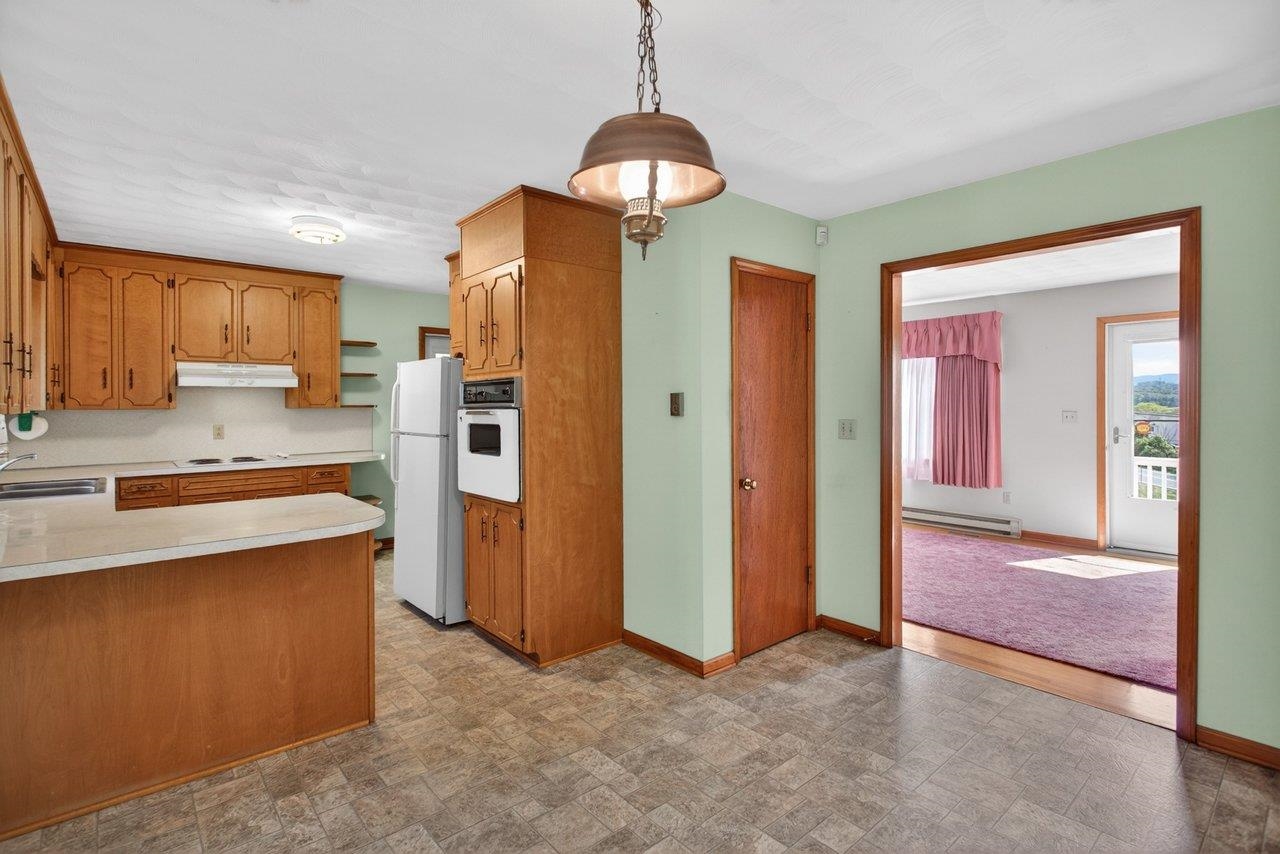 211 PEAR ST, HARRISONBURG, Virginia 22801, 3 Bedrooms Bedrooms, ,1 BathroomBathrooms,Residential,211 PEAR ST,675919 MLS # 675919