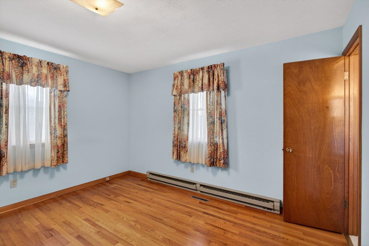 211 PEAR ST, HARRISONBURG, Virginia 22801, 3 Bedrooms Bedrooms, ,1 BathroomBathrooms,Residential,211 PEAR ST,675919 MLS # 675919