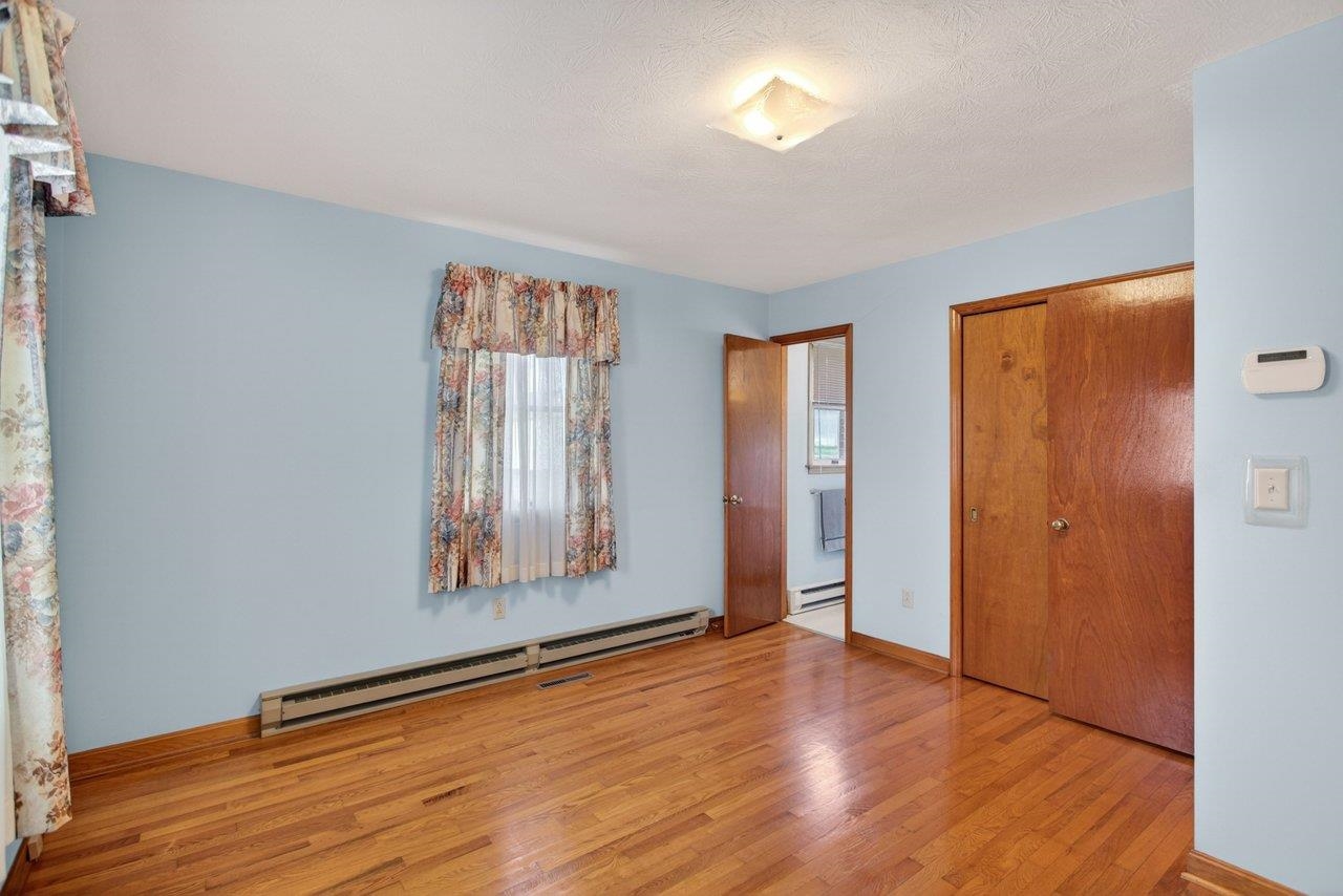 211 PEAR ST, HARRISONBURG, Virginia 22801, 3 Bedrooms Bedrooms, ,1 BathroomBathrooms,Residential,211 PEAR ST,675919 MLS # 675919