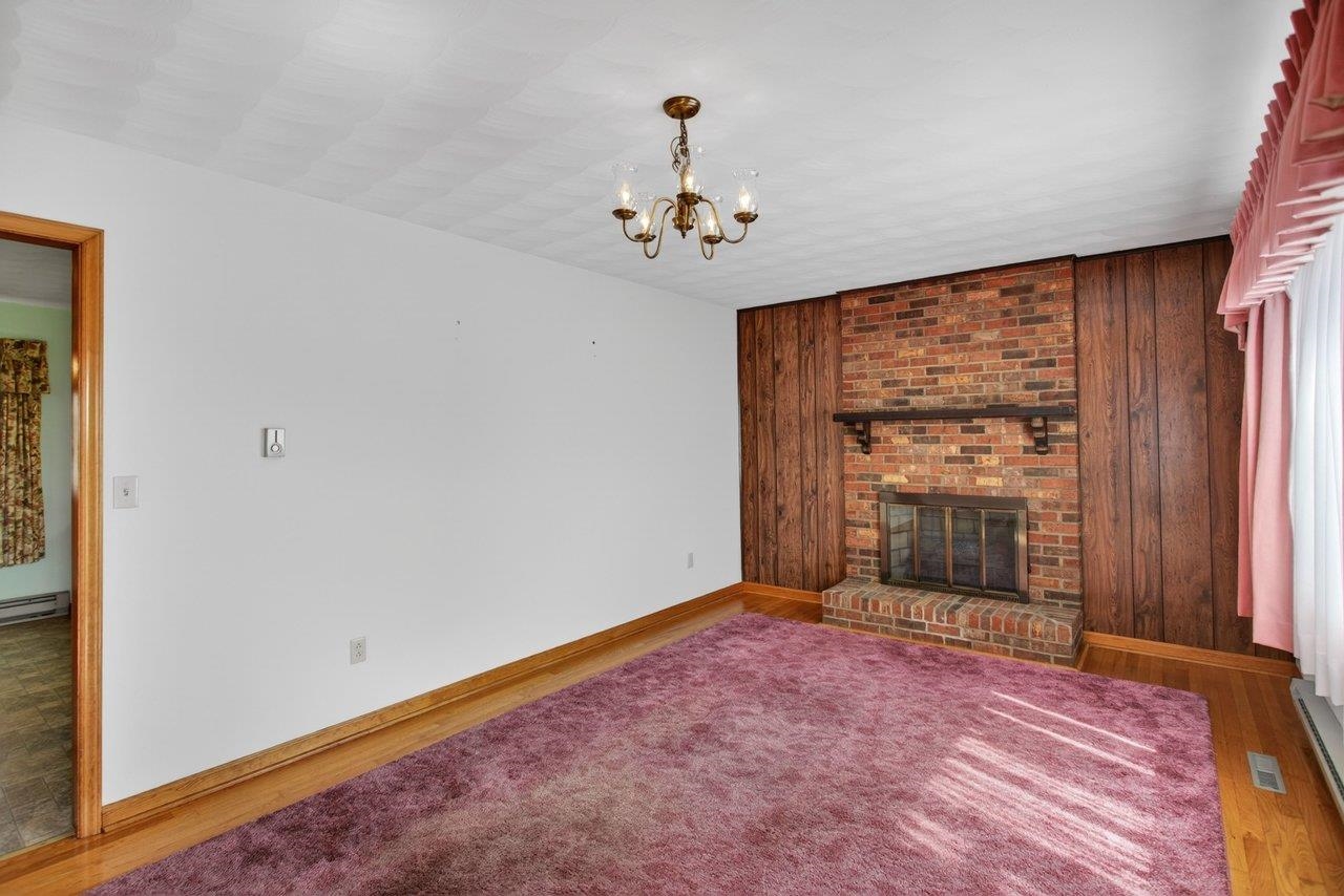 211 PEAR ST, HARRISONBURG, Virginia 22801, 3 Bedrooms Bedrooms, ,1 BathroomBathrooms,Residential,211 PEAR ST,675919 MLS # 675919