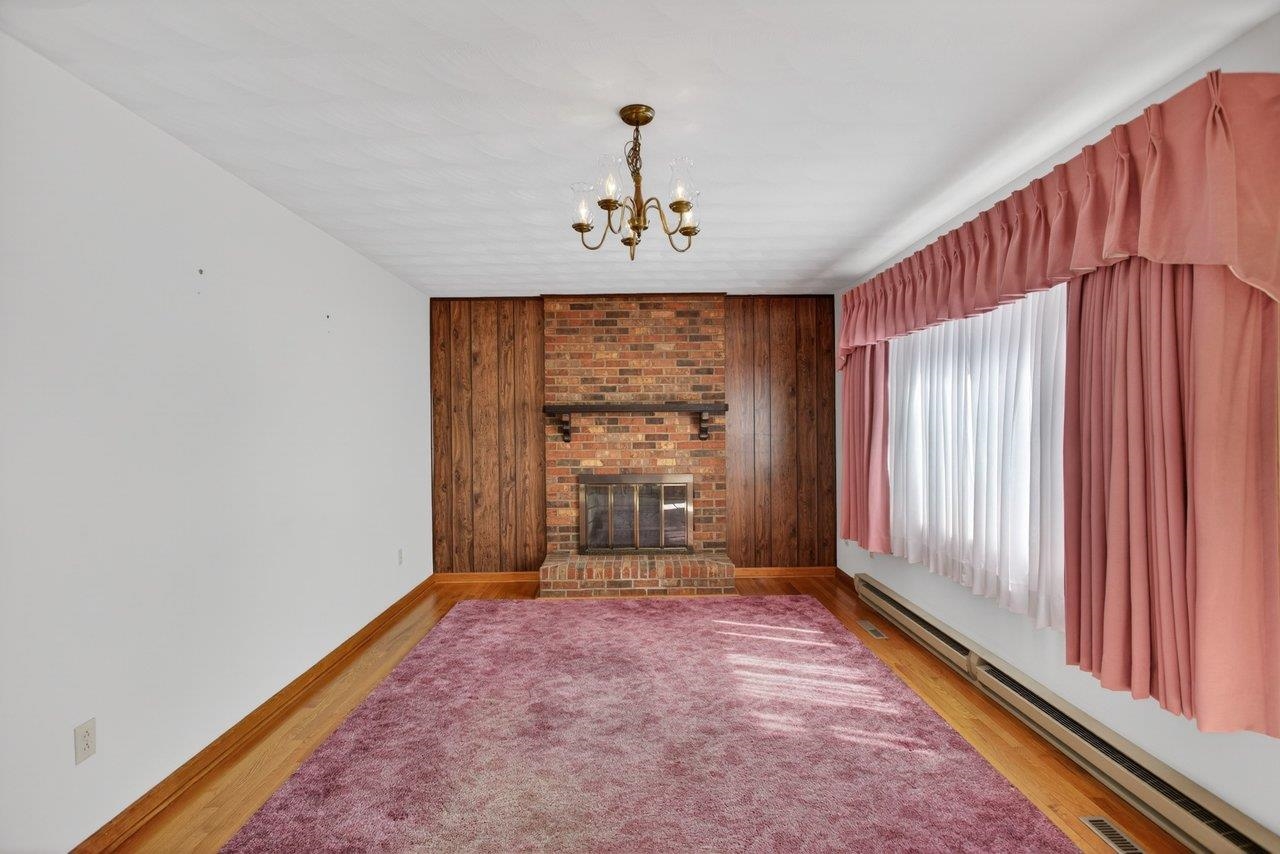 211 PEAR ST, HARRISONBURG, Virginia 22801, 3 Bedrooms Bedrooms, ,1 BathroomBathrooms,Residential,211 PEAR ST,675919 MLS # 675919