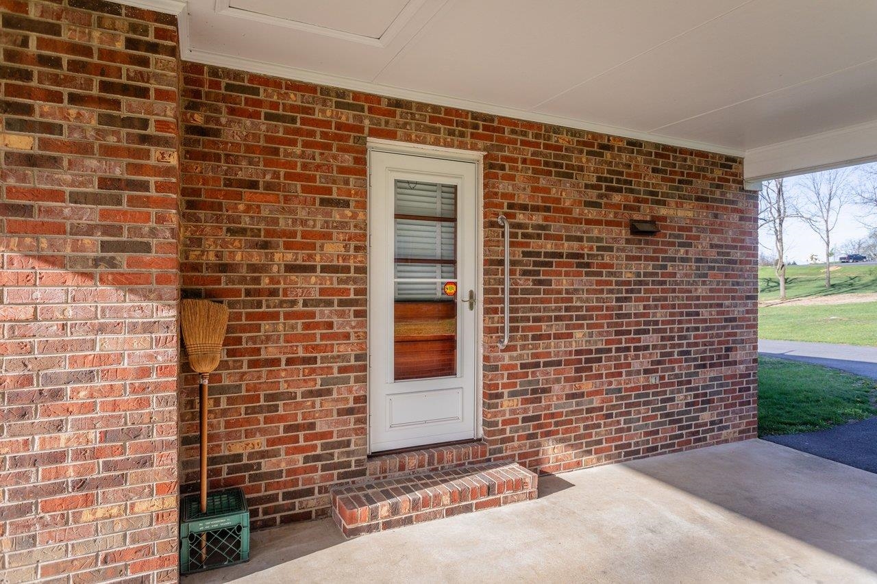 211 PEAR ST, HARRISONBURG, Virginia 22801, 3 Bedrooms Bedrooms, ,1 BathroomBathrooms,Residential,211 PEAR ST,675919 MLS # 675919