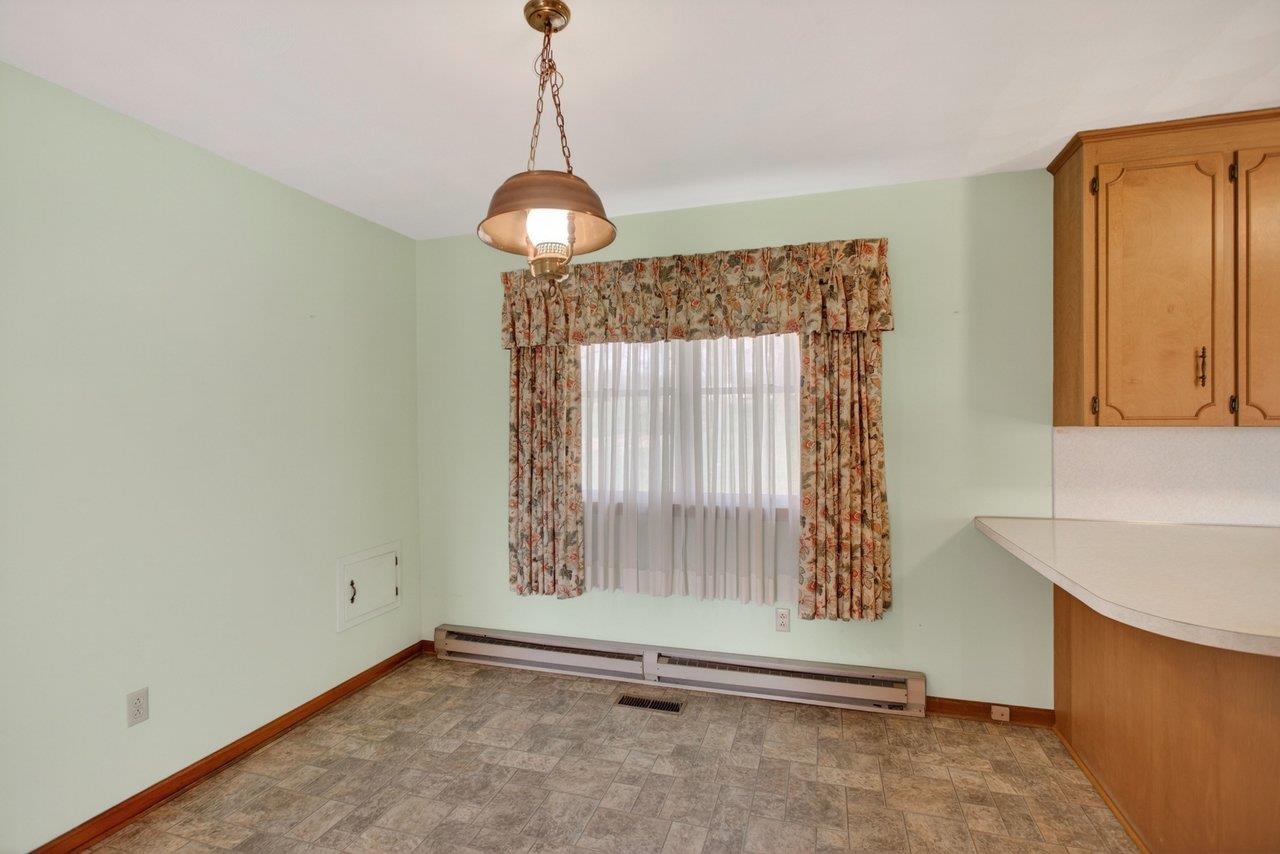 211 PEAR ST, HARRISONBURG, Virginia 22801, 3 Bedrooms Bedrooms, ,1 BathroomBathrooms,Residential,211 PEAR ST,675919 MLS # 675919