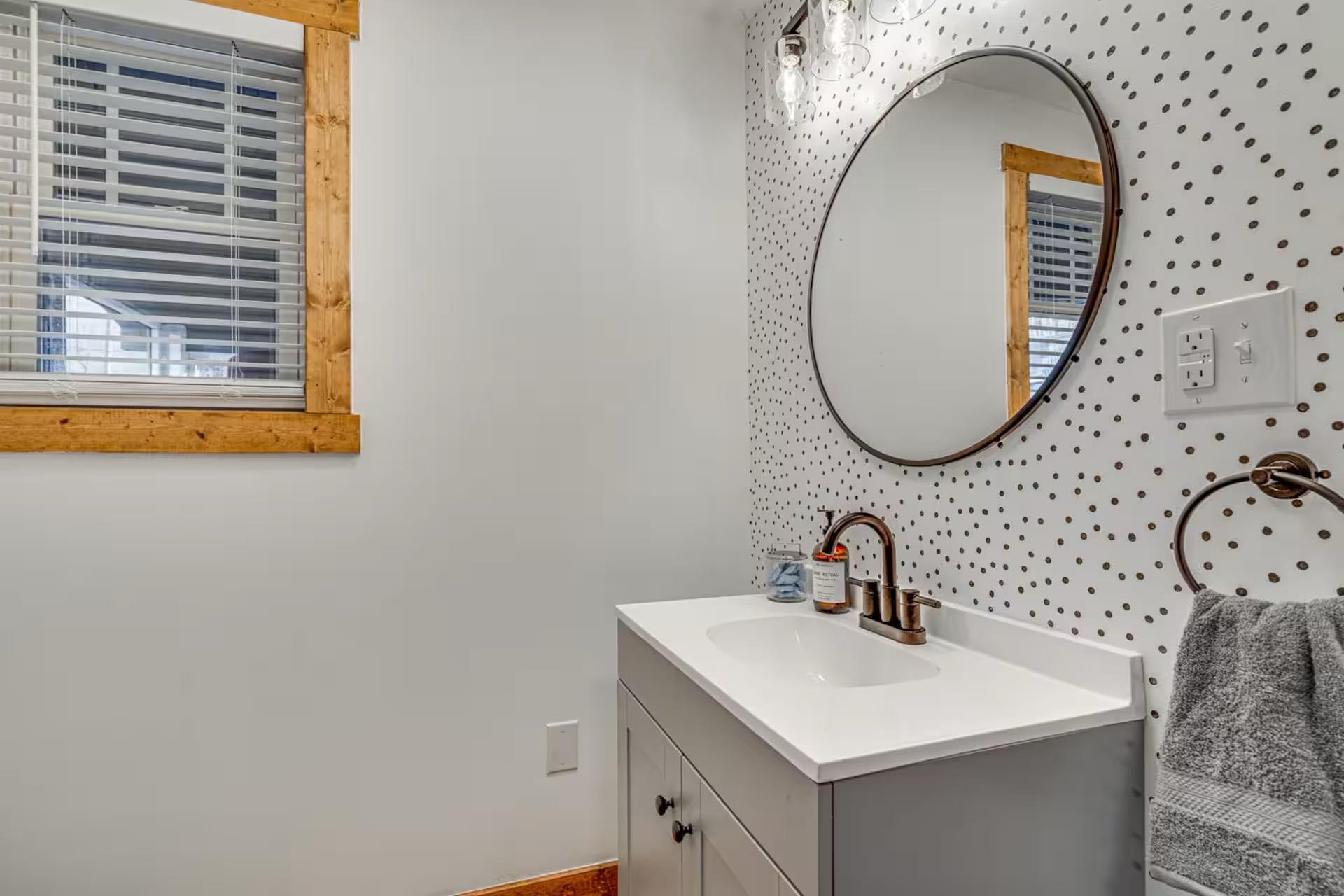 137 PARK VIEW DR, SHENANDOAH, Virginia 22849, 2 Bedrooms Bedrooms, ,1 BathroomBathrooms,Residential,River&rsquo;s Cabin with Hot Tub, Firepit and Fun ,137 PARK VIEW DR,675921 MLS # 675921