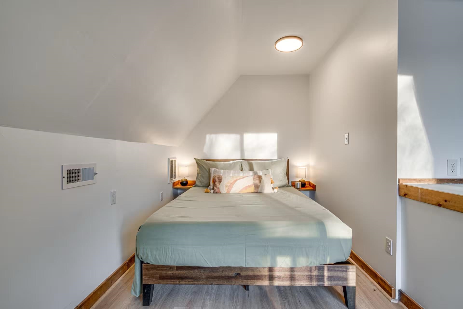 137 PARK VIEW DR, SHENANDOAH, Virginia 22849, 2 Bedrooms Bedrooms, ,1 BathroomBathrooms,Residential,River&rsquo;s Cabin with Hot Tub, Firepit and Fun ,137 PARK VIEW DR,675921 MLS # 675921