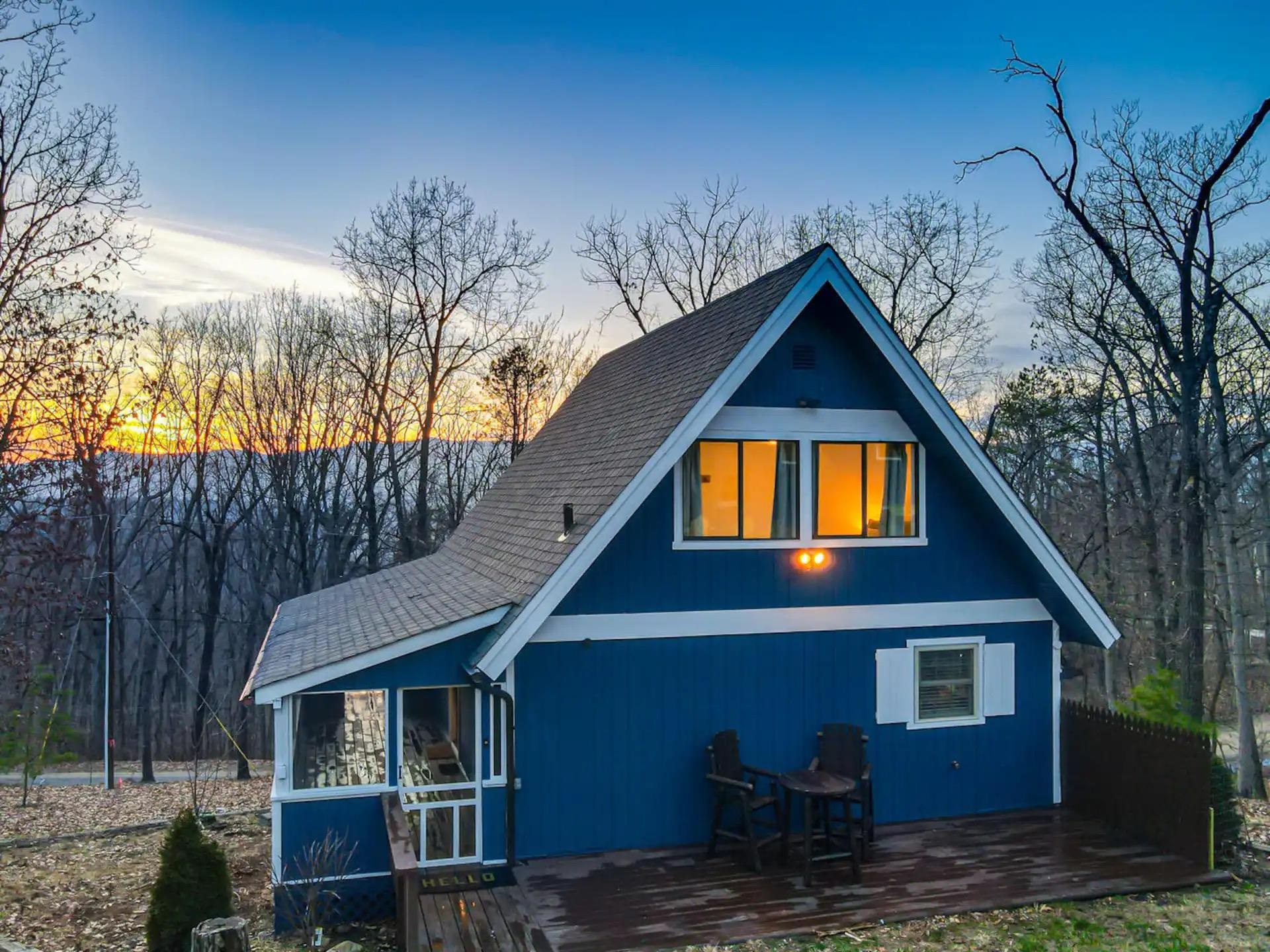 137 PARK VIEW DR, SHENANDOAH, Virginia 22849, 2 Bedrooms Bedrooms, ,1 BathroomBathrooms,Residential,River&rsquo;s Cabin with Hot Tub, Firepit and Fun ,137 PARK VIEW DR,675921 MLS # 675921